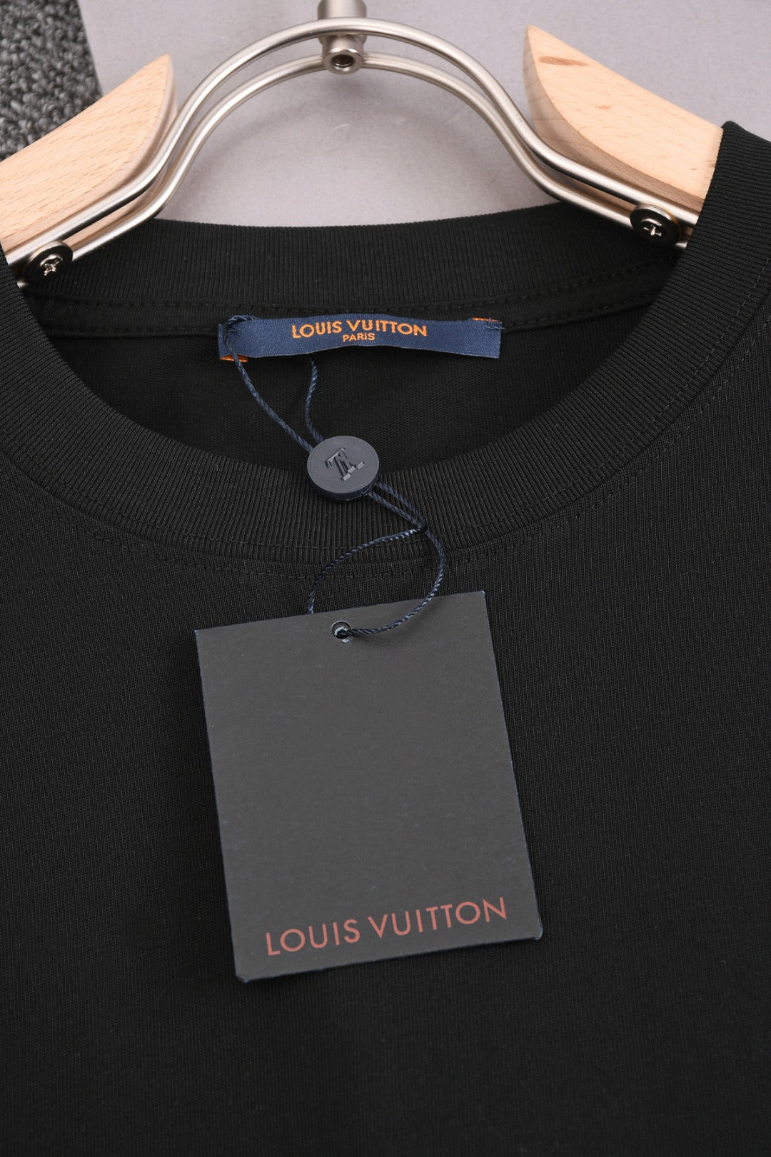 Louis Vuitton 25SS Rainbow Letter Front & Playful Character Back Cotton T-Shirt – Apricot / Black, XS-L
