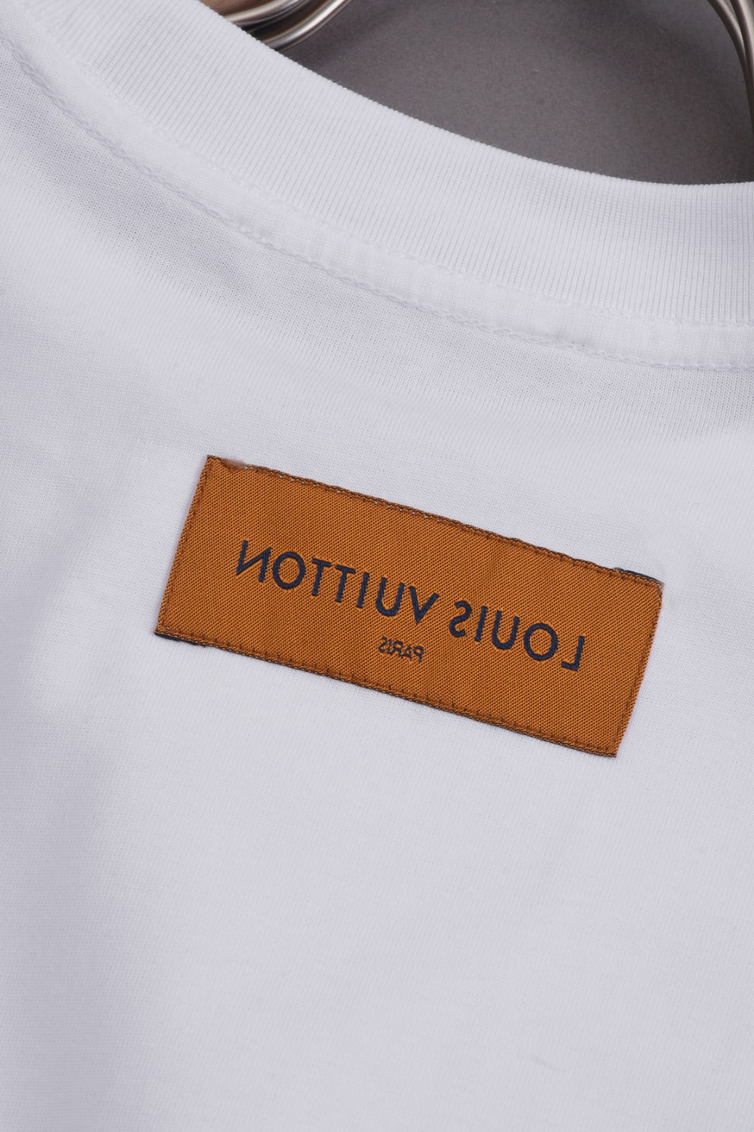 Louis Vuitton 25SS Mini Crest Embroidered Logo Printed Short Sleeve Cotton T-Shirt – Black / White, XS-L