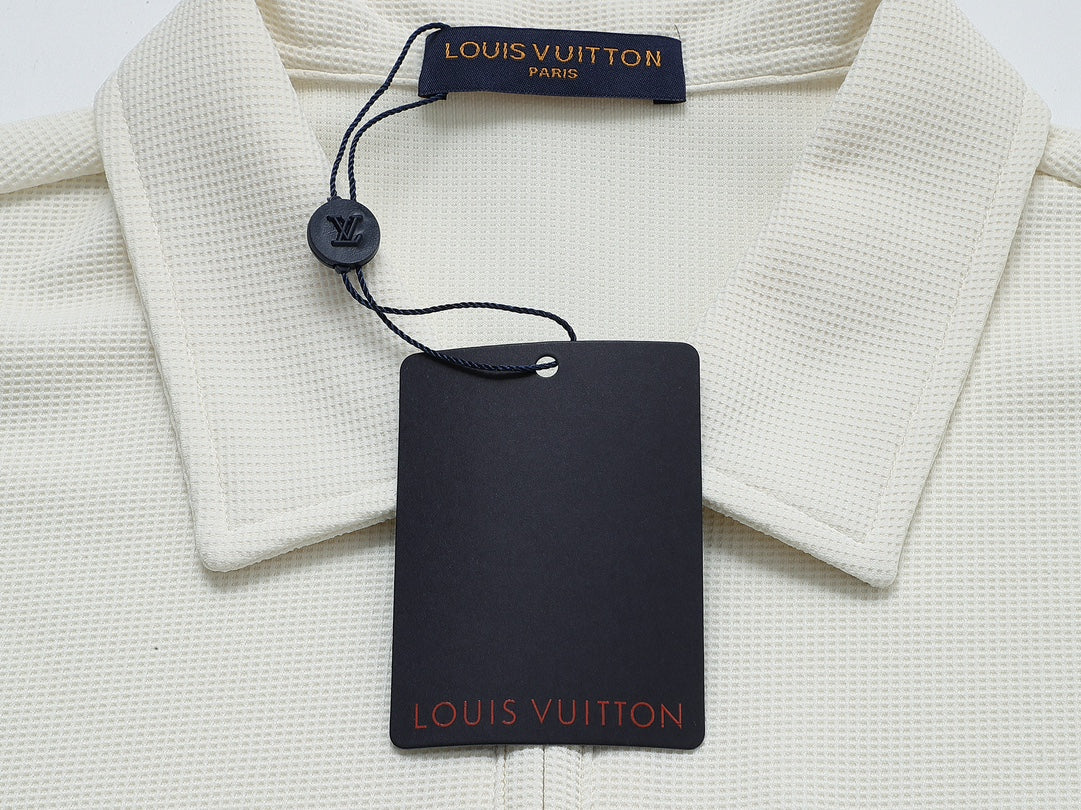 Louis Vuitton P368 Relaxed Fit Waffle-Knit Polo with Two-Tone Sleeve Detail – M-3XL, Unisex