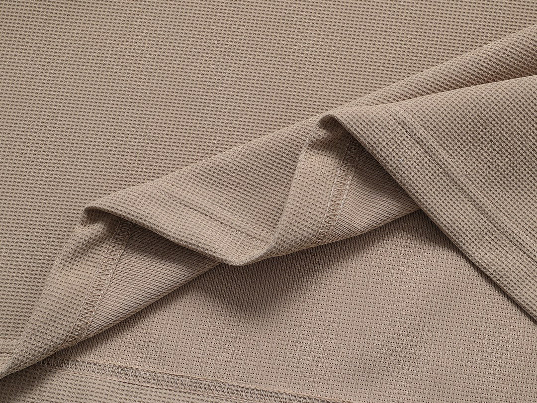 Louis Vuitton P368 Relaxed Fit Waffle-Knit Polo with Two-Tone Sleeve Detail – M-3XL, Unisex