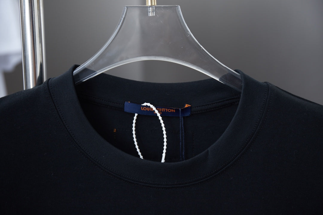 Louis Vuitton 25SS Early Spring Cloud Embroidered Logo T-Shirt – Unisex Cotton Tee, Black/White (S–XL)