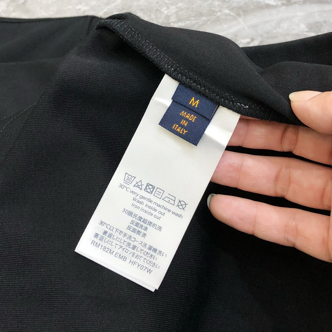 Louis Vuitton 2024 SS Men’s Crewneck T-Shirt – Premium Cotton, Cut-Burned Embroidered LV Logo, Oversized OS Fit (S–3XL), Black/White/Green/Orange