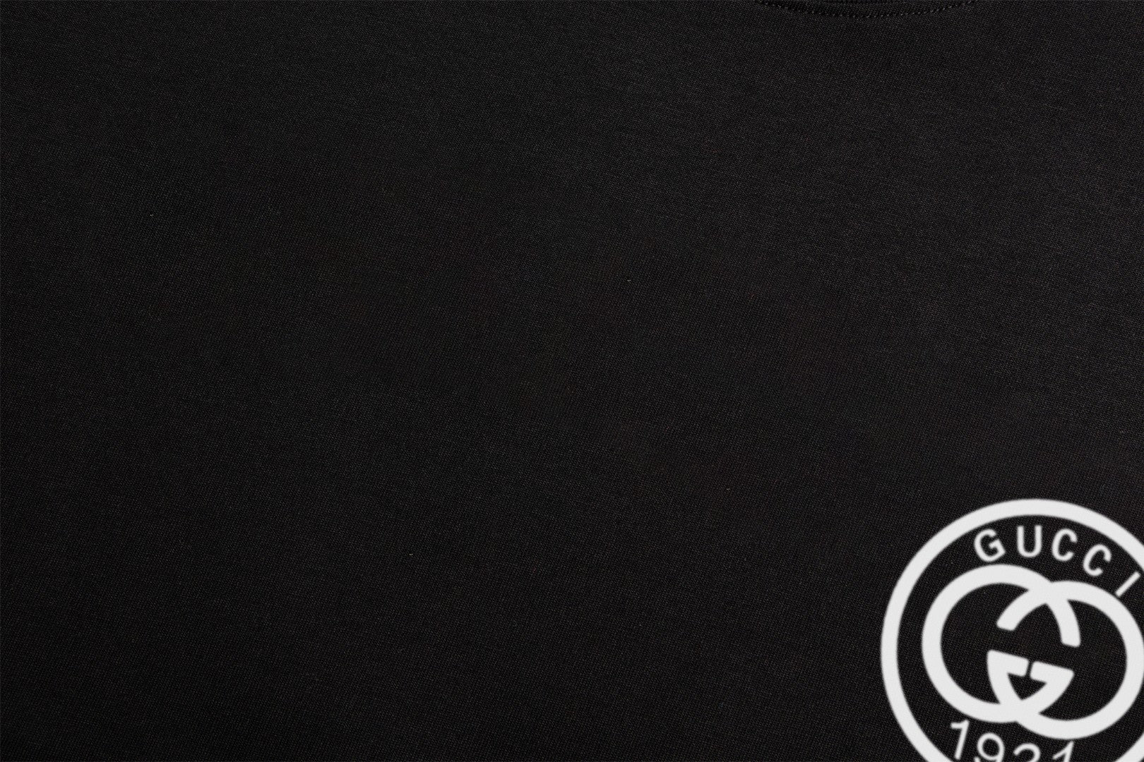 GUCCI 2024 Spring/Summer Double-Shoulder T-Shirt Unisex S–XXL｜New Arrival Premium Logo Edition