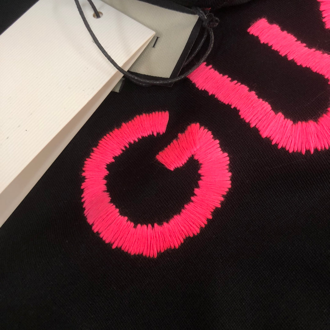 GUCCI Unisex 3D Embroidered Logo T-Shirt – 2024 Luxury Collection, Black, Sizes S–XXL