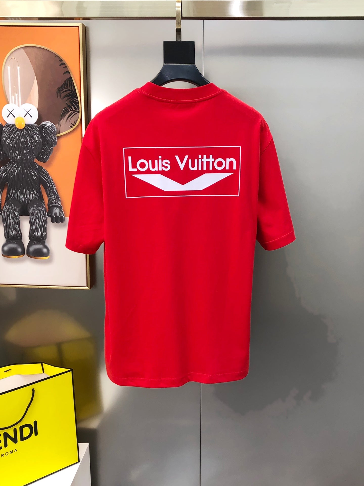 Louis Vuitton 2024 Early Spring Men’s Crewneck T-Shirt – Premium Cotton, Front & Back Logo Print, Oversized OS Fit (S–3XL)
