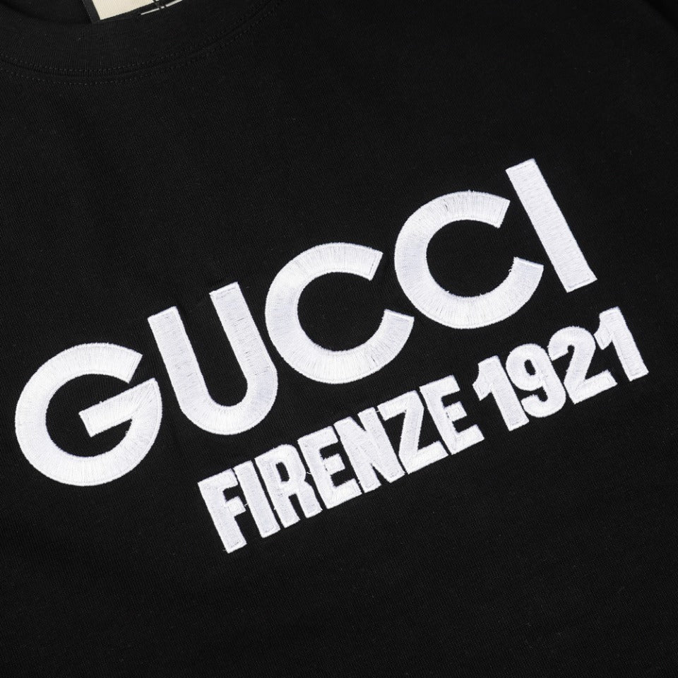 GUCCI Unisex Embroidered Logo Cotton T-Shirt – 2024 Spring/Summer Luxury Collection, Black/Beige, Sizes XS–L (Fits Like M–XXL)