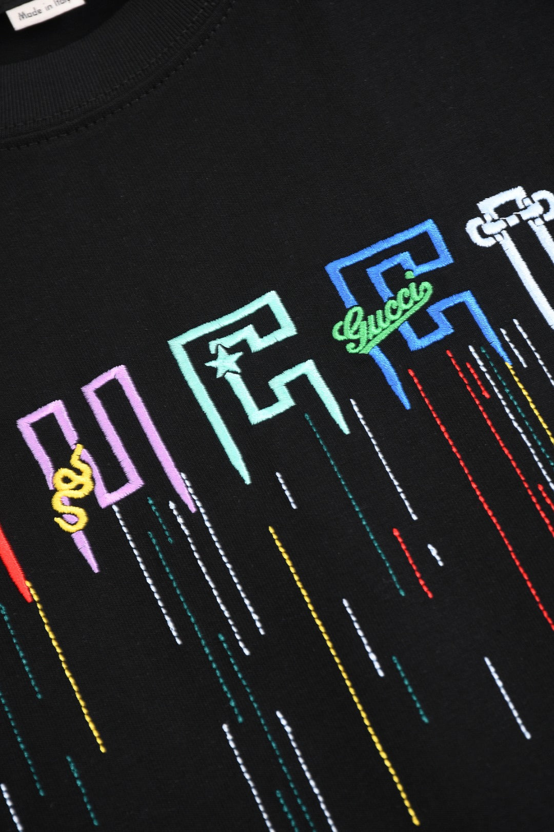 GUCCI Unisex Fringe Embroidered Logo T-Shirt – 2025 Spring/Summer Luxury Collection, Apricot/Black, Sizes XS–L