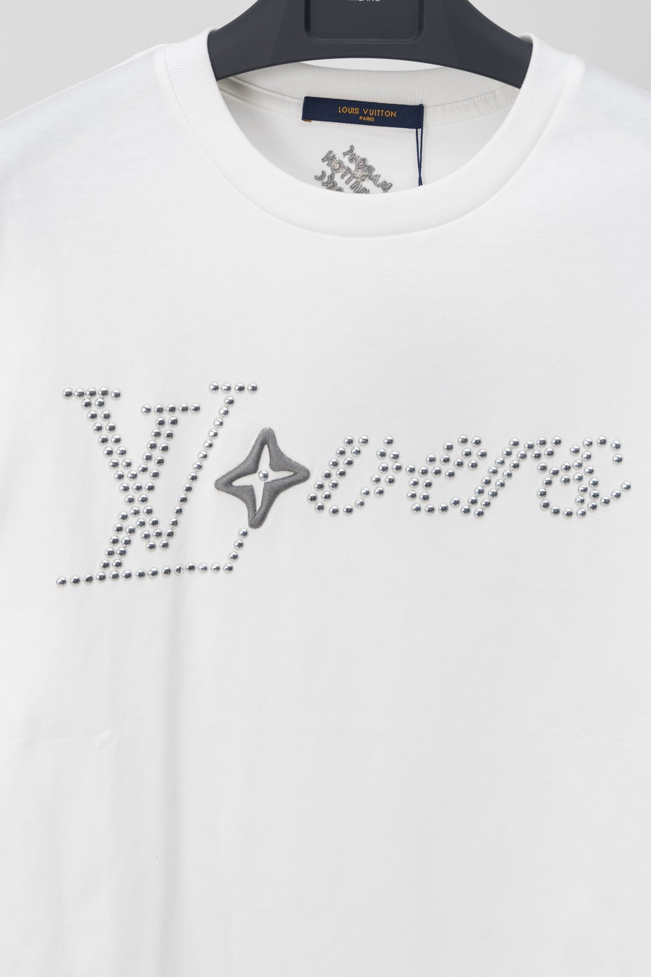 Louis Vuitton 2024SS Phi-Dieu Rhinestone & Stud Embroidery T-Shirt – Premium Cotton – XS, S, M, L