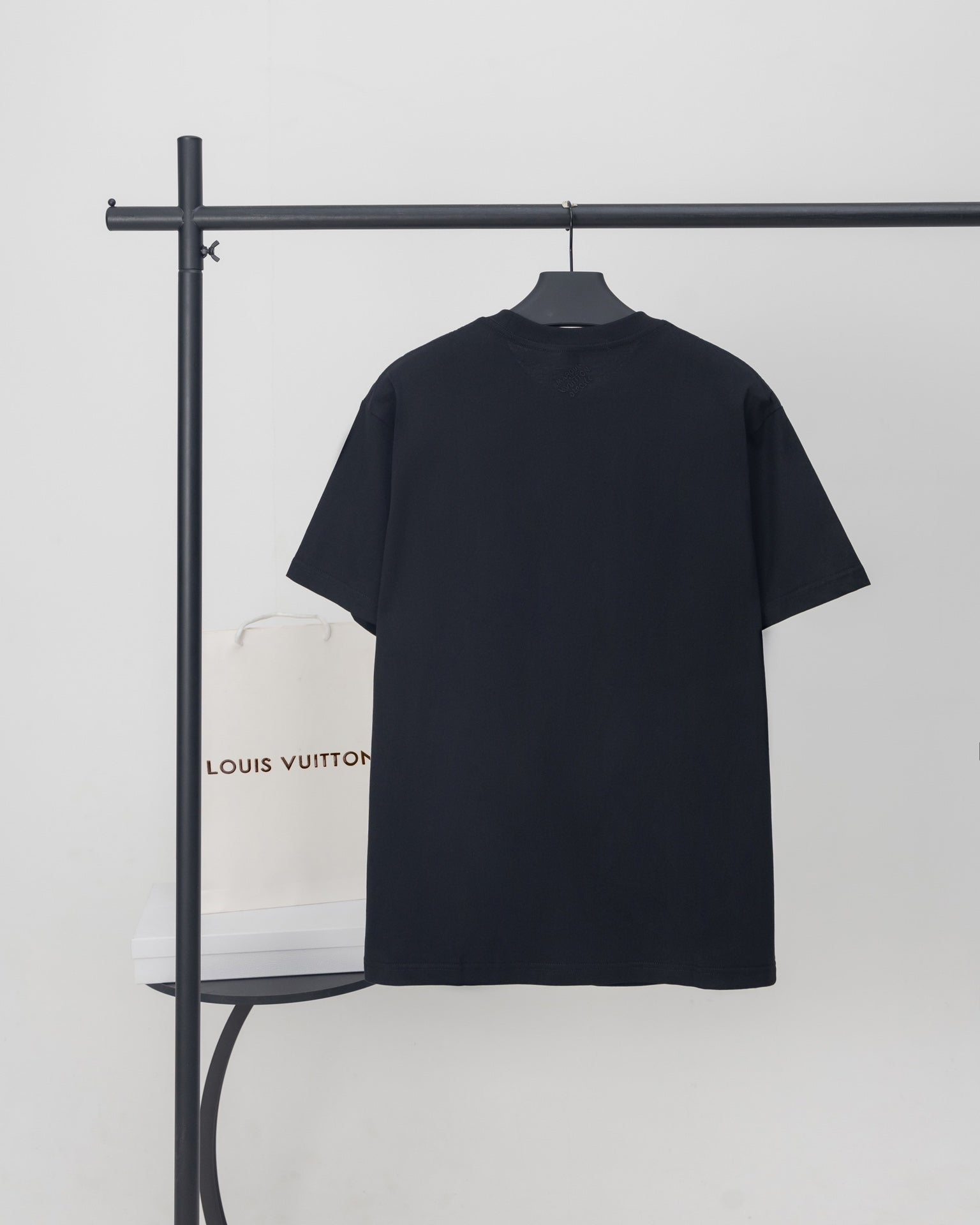 Louis Vuitton 2024SS Phi-Dieu Rhinestone & Stud Embroidery T-Shirt – Premium Cotton – XS, S, M, L