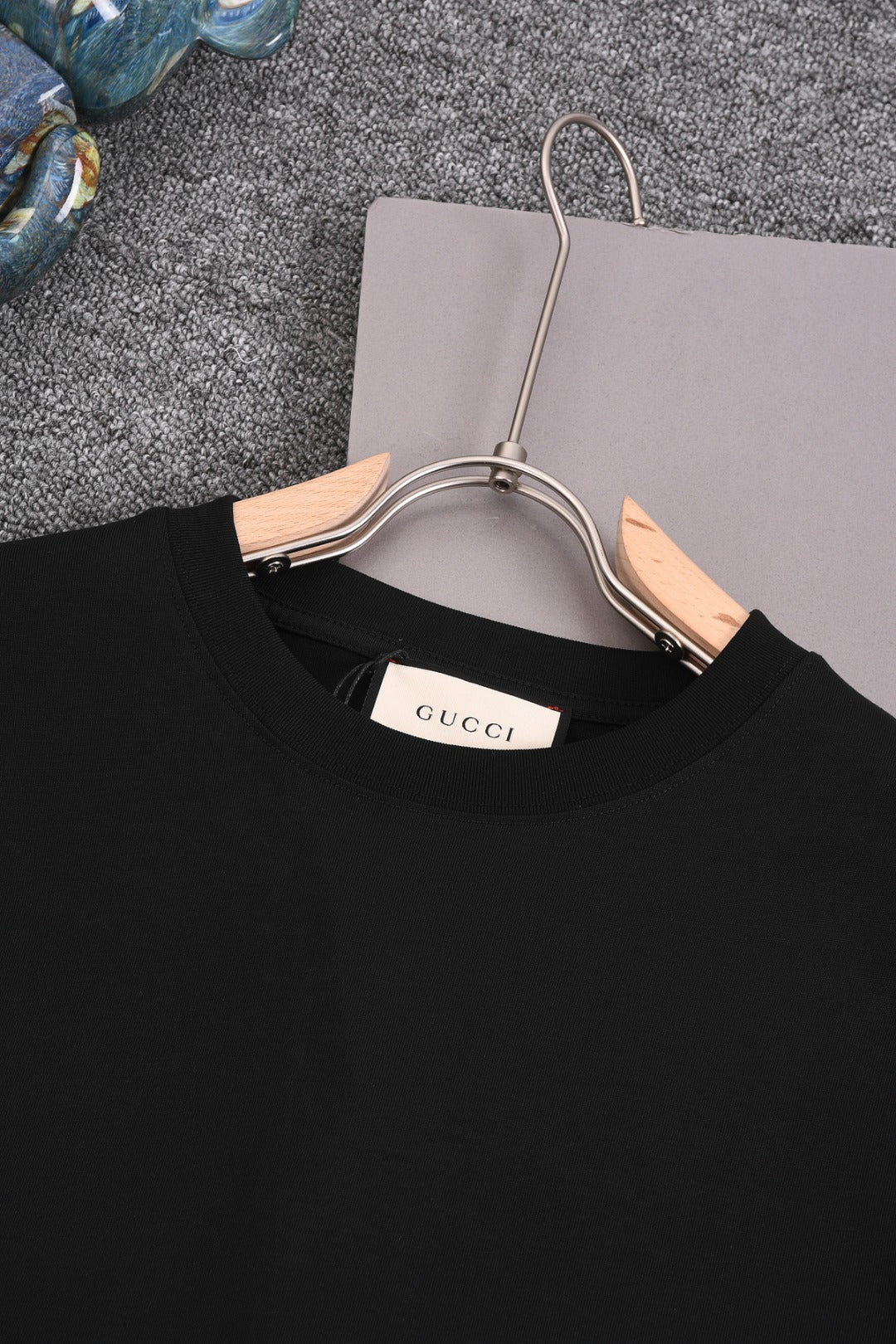 GUCCI 25SS Unisex Hollow Spray-Ink Double G Logo Crewneck T-Shirt – Apricot/Black, Sizes XS–L