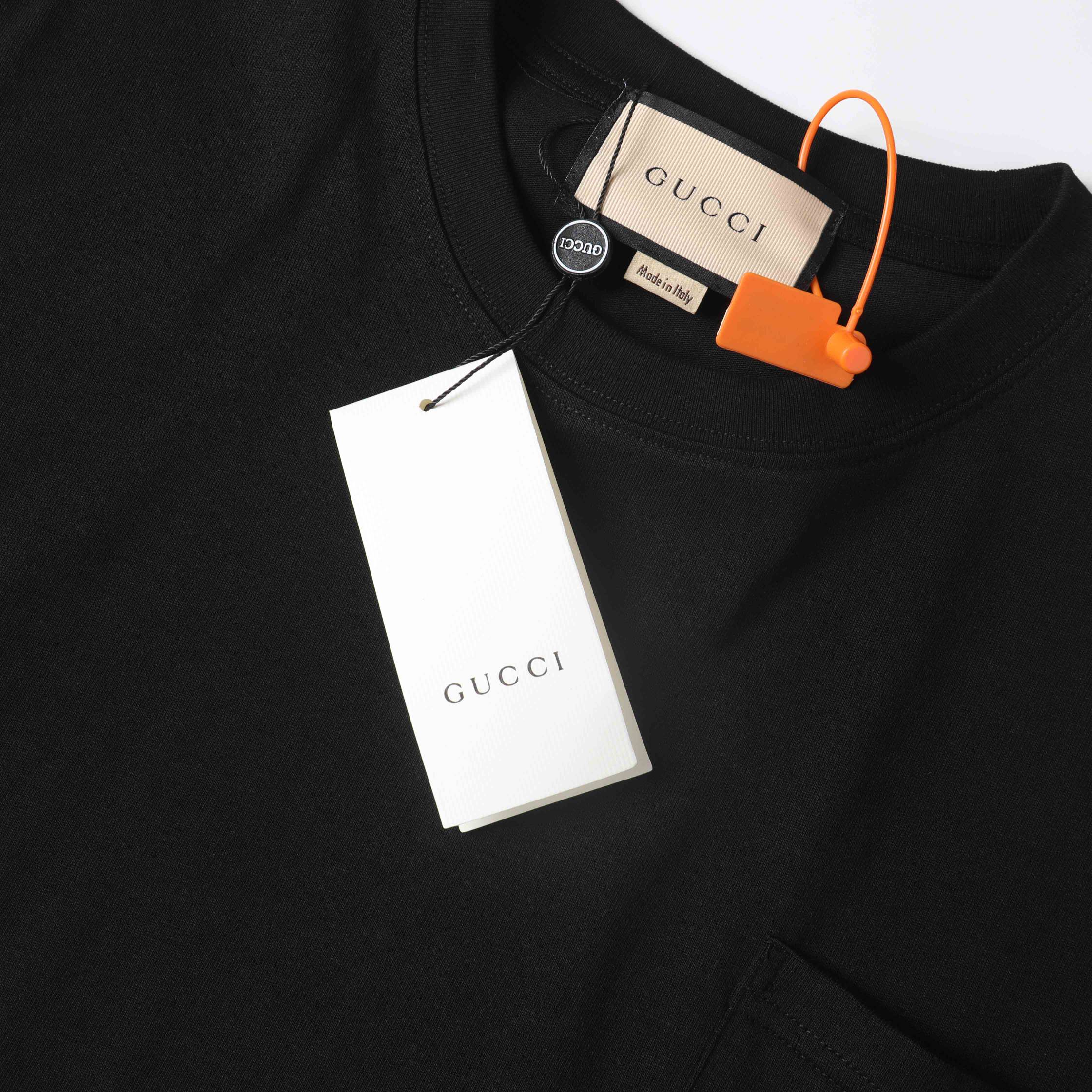 GUCCI 2024 Pocket Logo 3D Embroidered Unisex T-Shirt – Black/White, Sizes S–XL (Style C303)