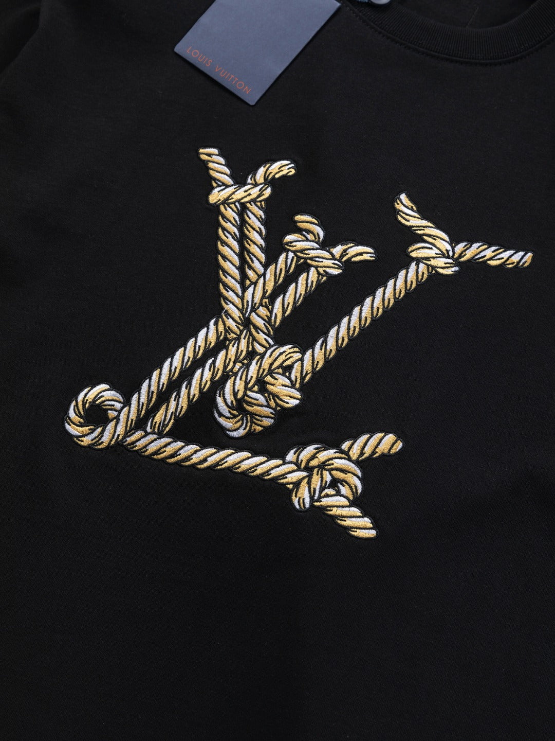 Louis Vuitton 25SS Rope Embroidered Logo T-Shirt – XS, S, M, L – Unisex Premium Cotton