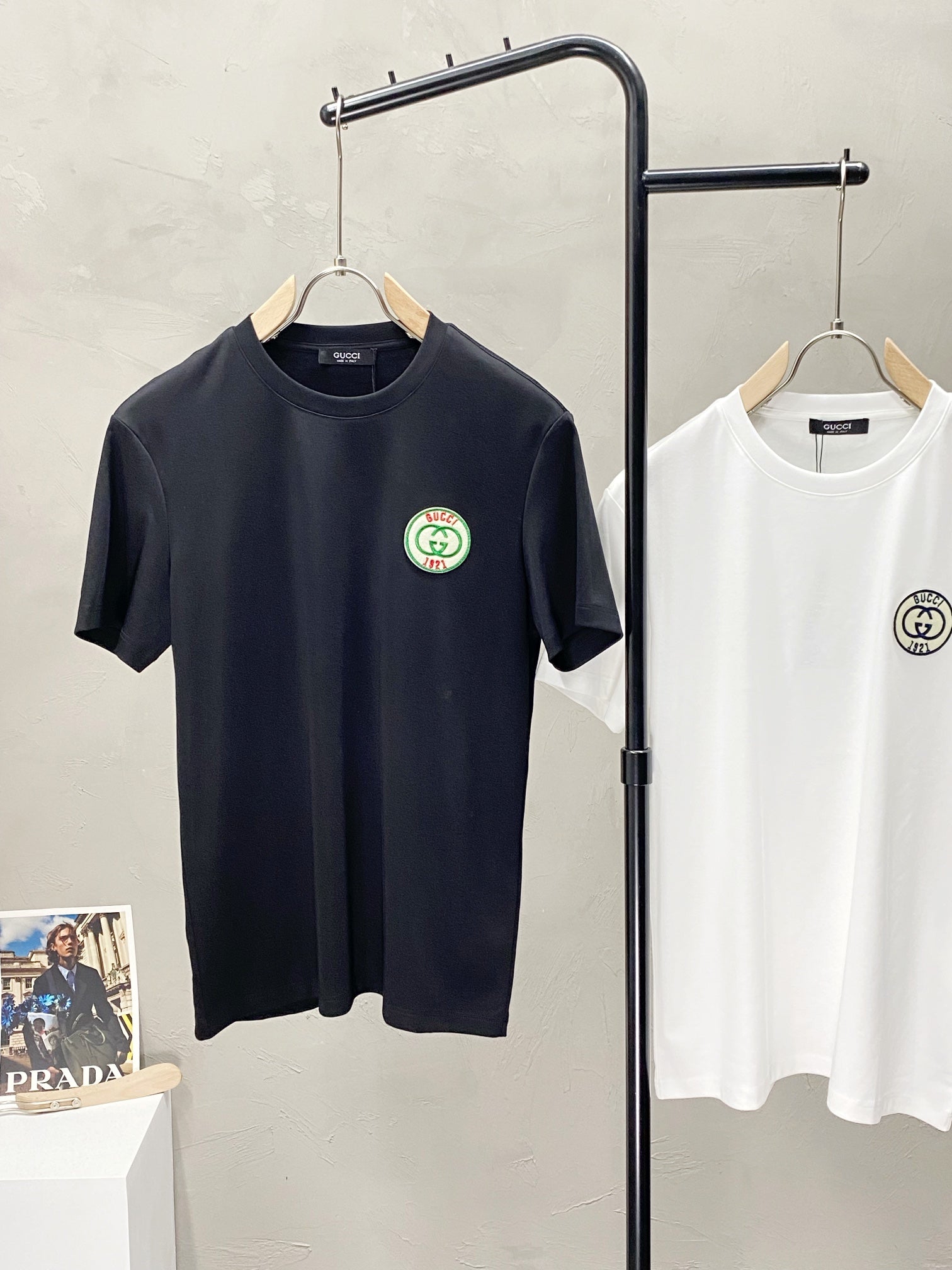 GUCCI Exclusive Men’s Luxury Cotton Crewneck T-Shirt – Spring/Summer Collection, Sizes M–3XL
