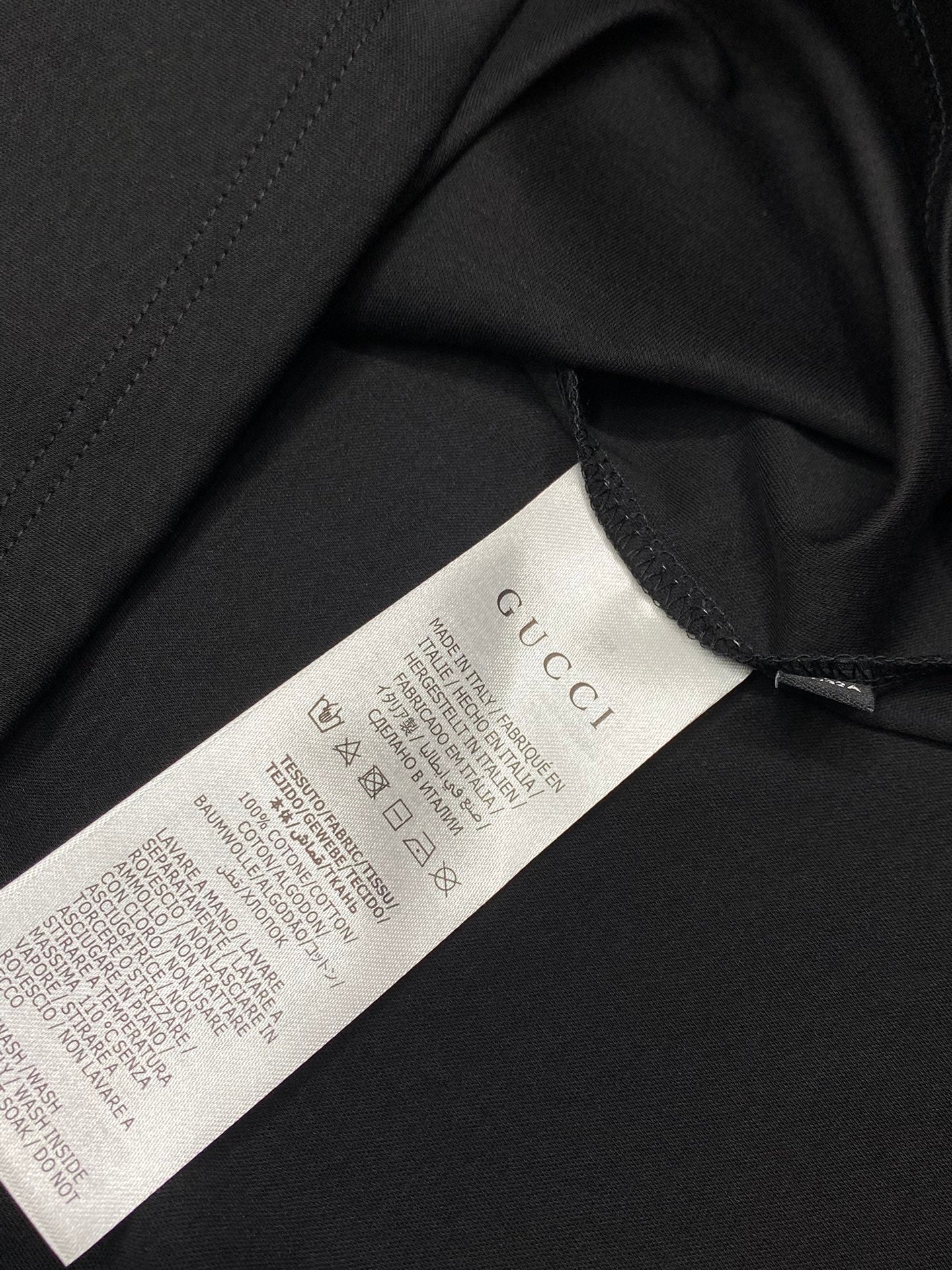 GUCCI Exclusive Men’s Luxury Cotton Crewneck T-Shirt – Spring/Summer Collection, Sizes M–3XL