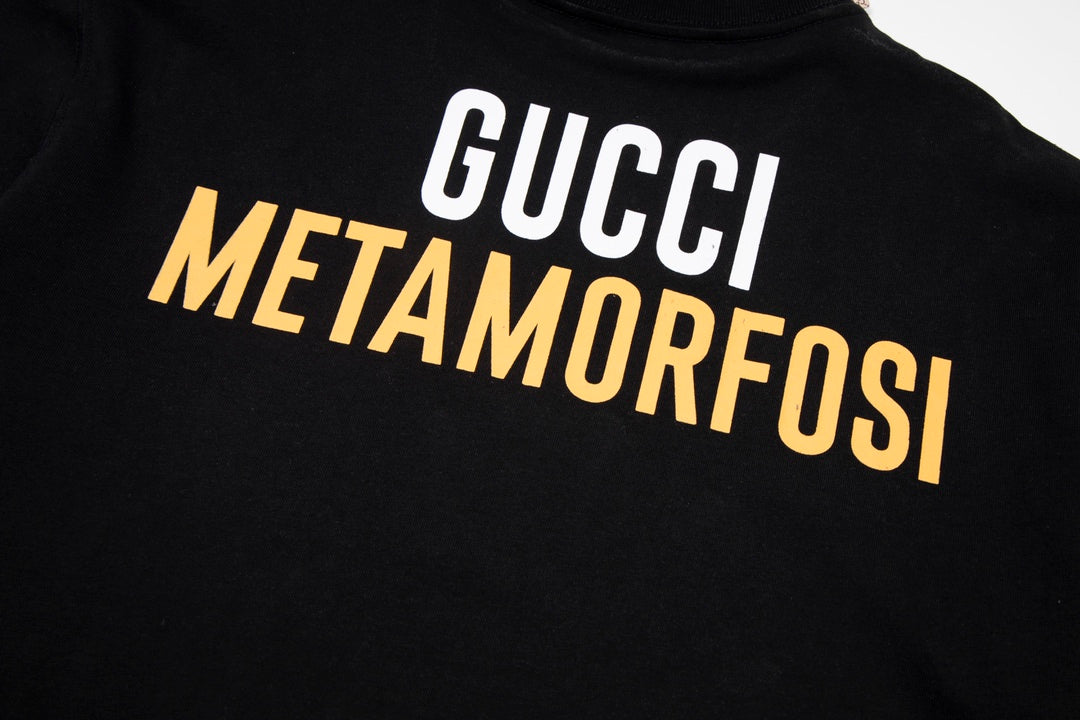 GUCCI x A&G 2023 Limited Edition Logo Print Unisex T-Shirt – Black, Sizes XS–L (Style A89 / P358)