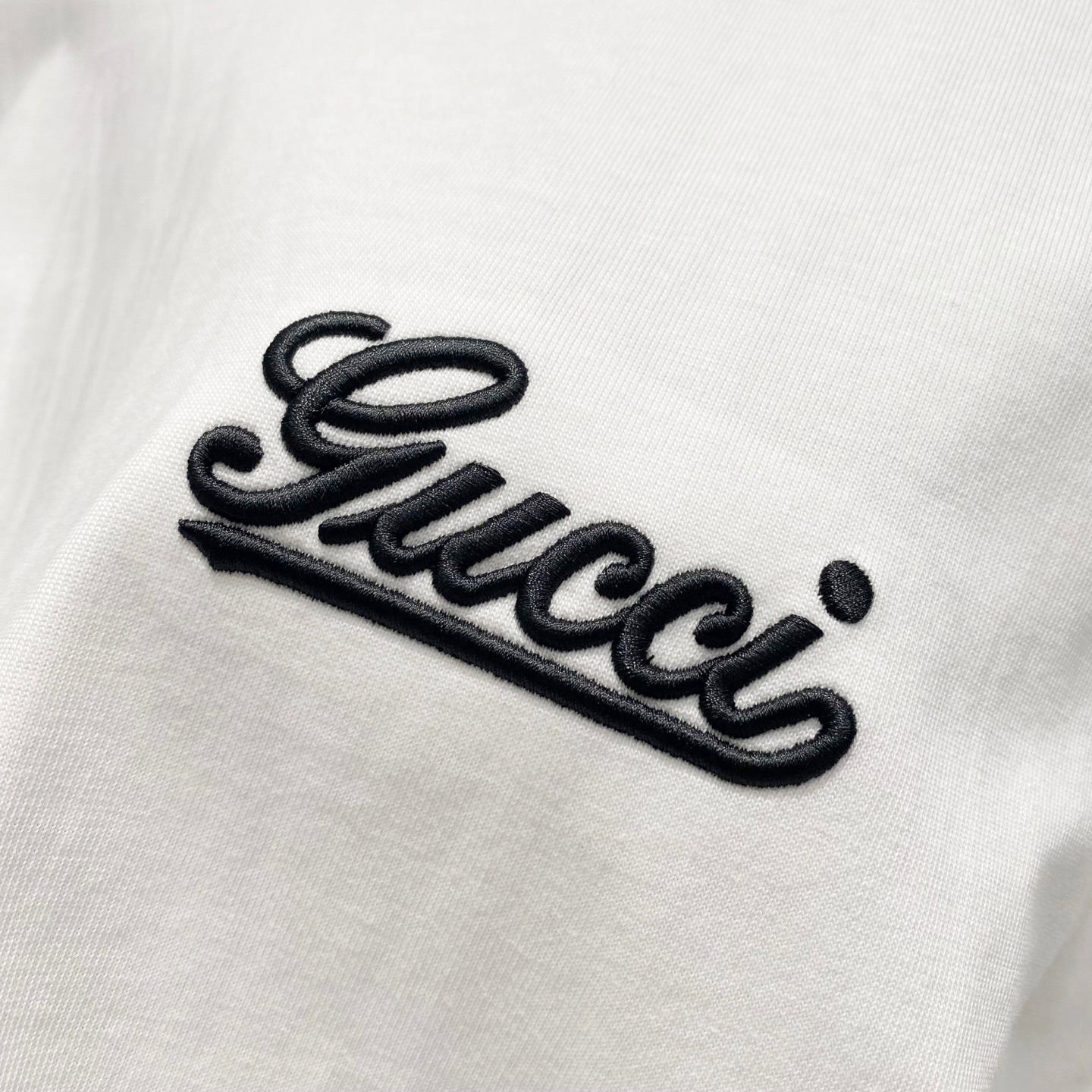 GUCCI Embroidered Logo Cotton T-Shirt – Unisex Classic Crewneck in Black/White, S–XL