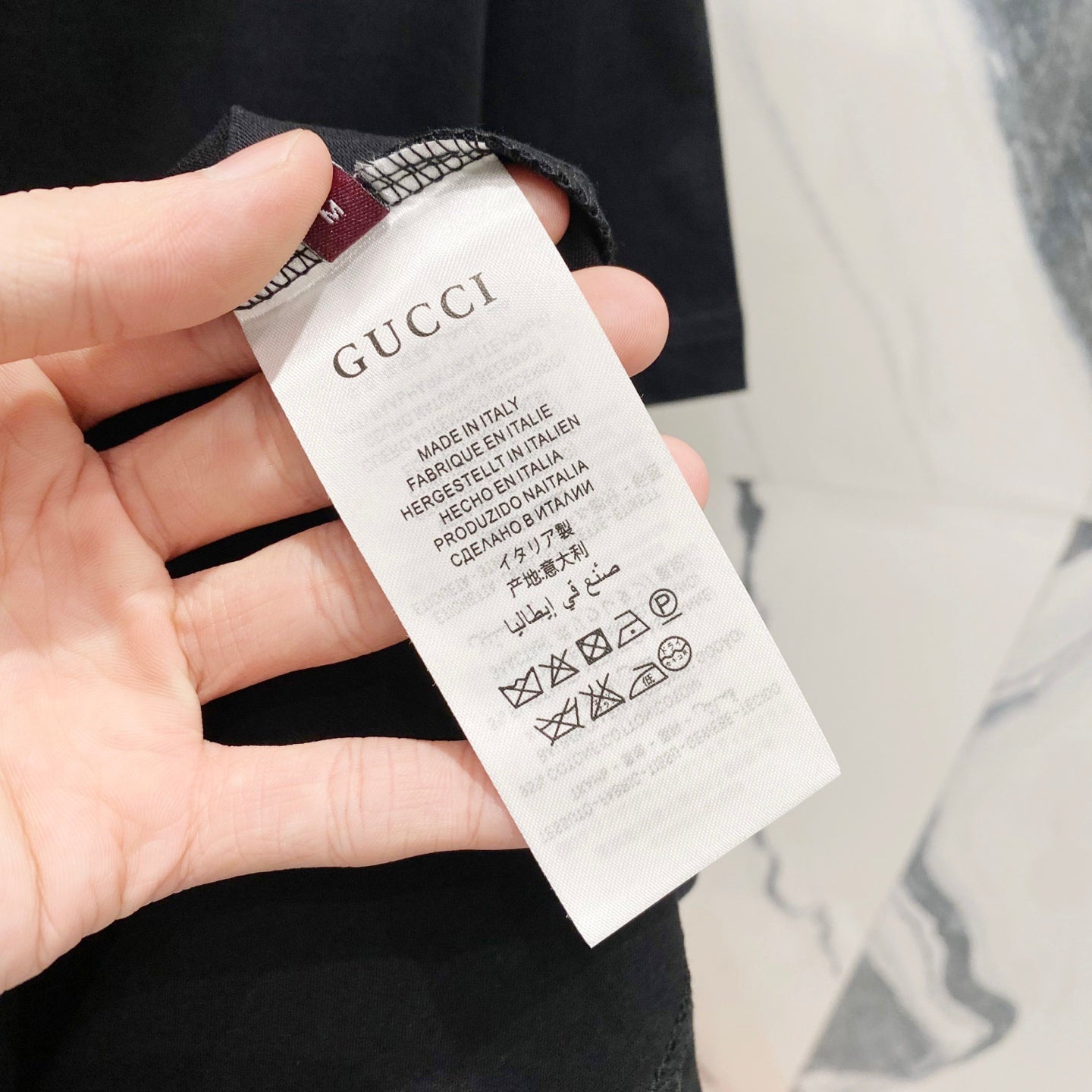 GUCCI Web Stripe Logo Print Crewneck T-Shirt – Unisex Premium Cotton in Black/White, S–XL
