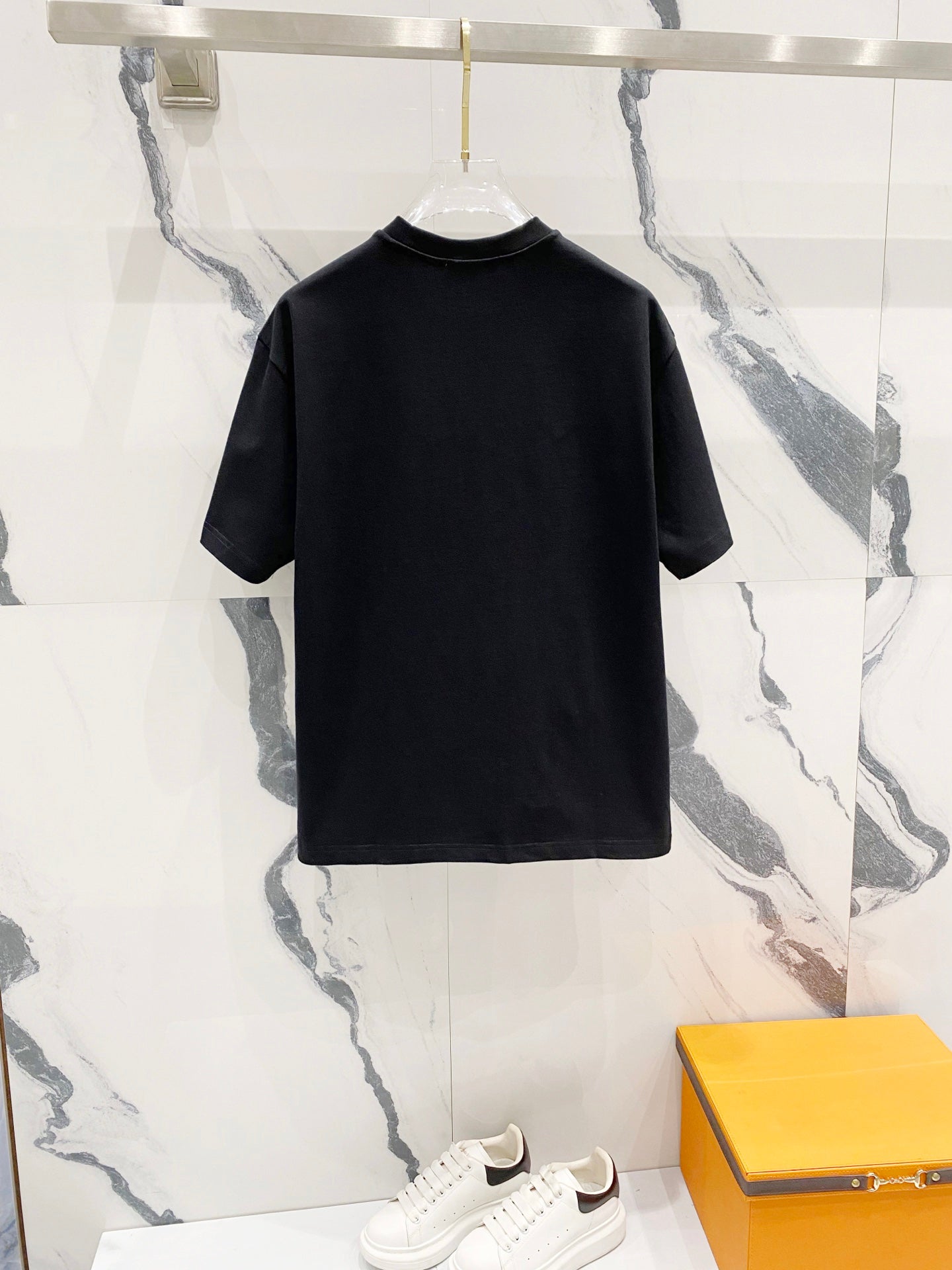 GUCCI Musical Note Signature Logo Print Crewneck T-Shirt – Unisex Premium Cotton in Black/White, S–XL