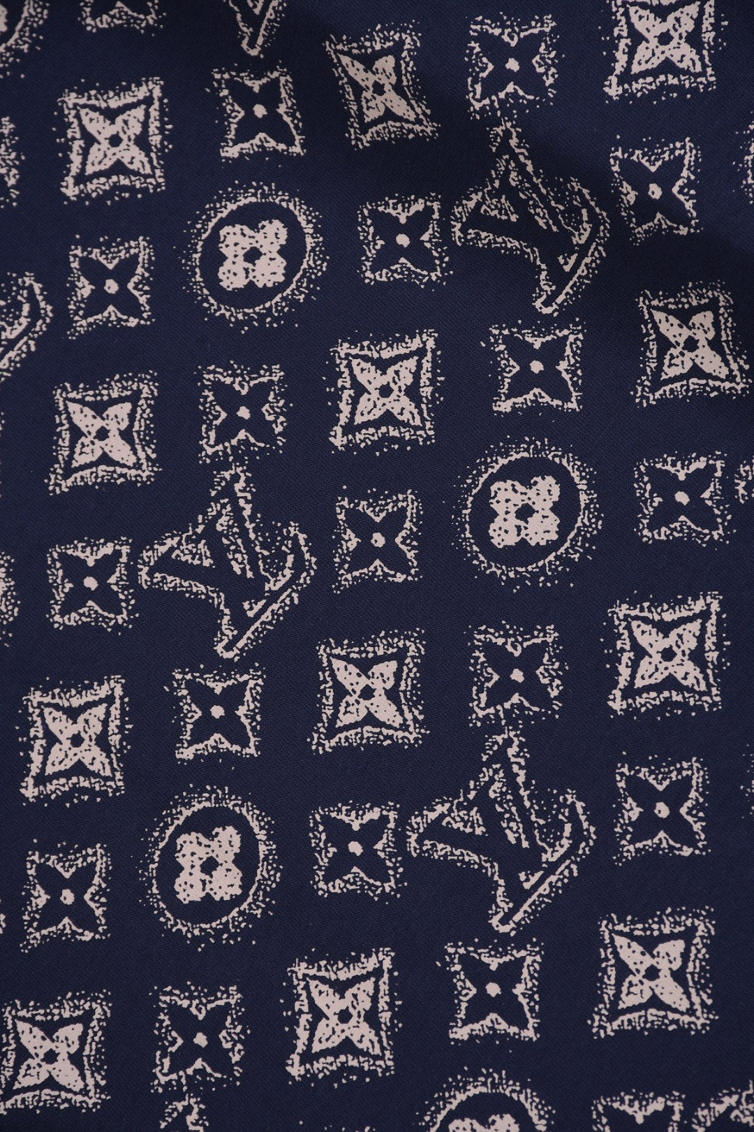 Louis Vuitton 25SS Classic Monogram Full-Print Logo Round Neck T-Shirt – XS, S, M, L – Unisex Premium Cotton Tee