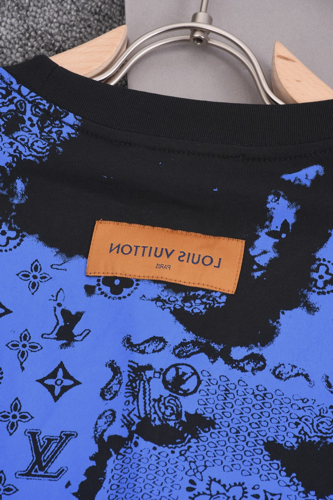 Louis Vuitton 25SS Paisley Print T-Shirt – XS, S, M, L – Unisex Premium Cotton Tee