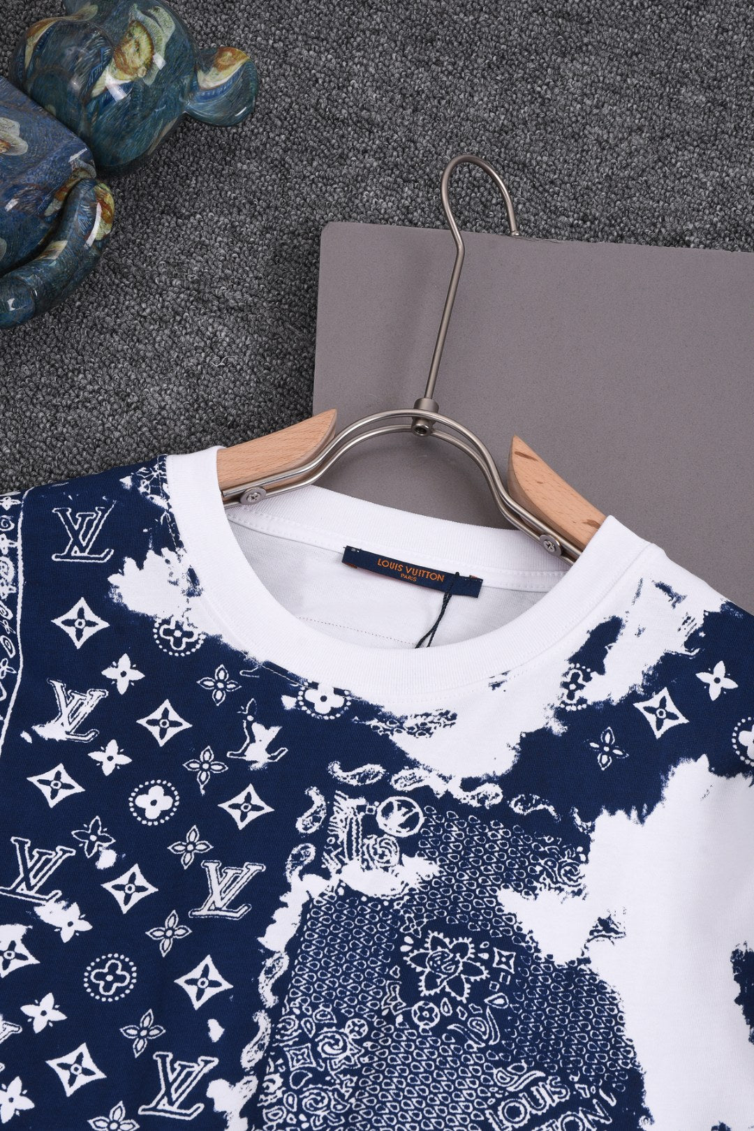 Louis Vuitton 25SS Paisley Print T-Shirt – XS, S, M, L – Unisex Premium Cotton Tee