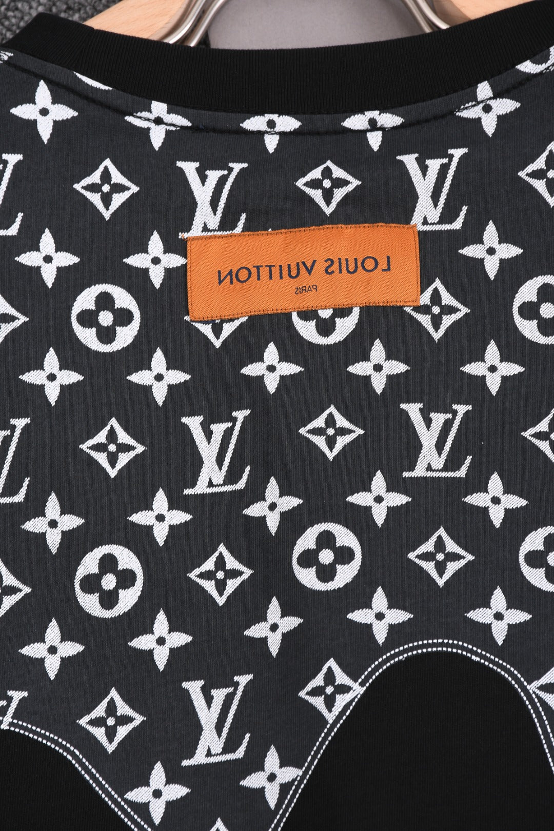 Louis Vuitton 25SS Applique Digital Print T-Shirt – XS, S, M, L – Unisex Premium Cotton Tee