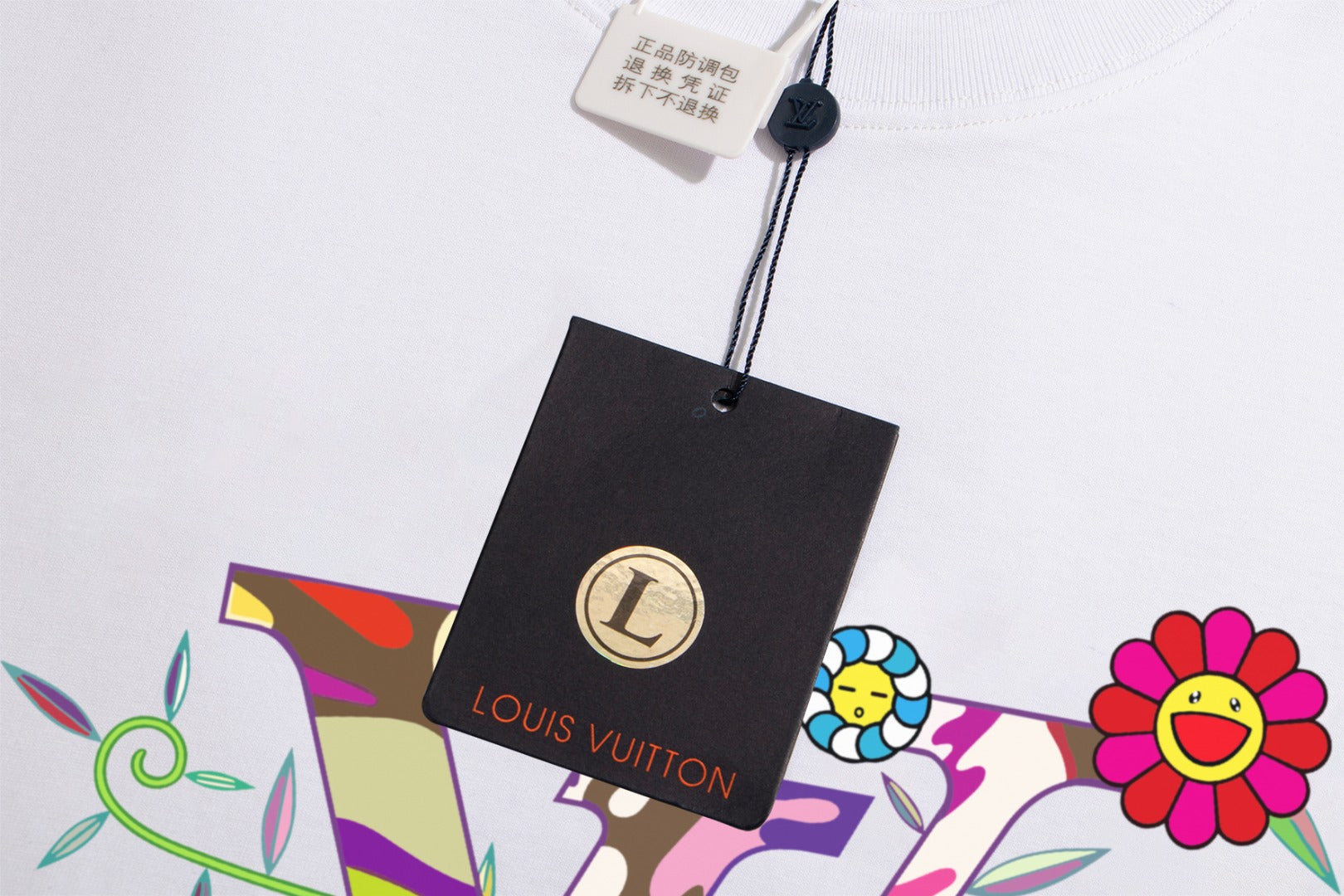 Louis Vuitton (LV) 2025 New Premium Round Neck T-Shirt – Embroidered Sleeve Logo – Black/White/Beige – S-2XL