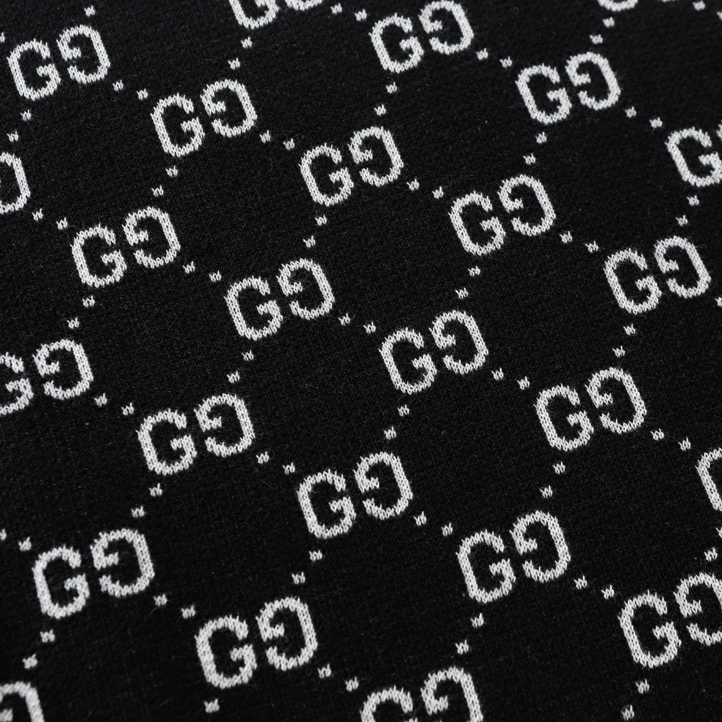 GUCCI Logo Jacquard Knit Crewneck T-Shirt – Unisex Luxury Edition (XS–L)