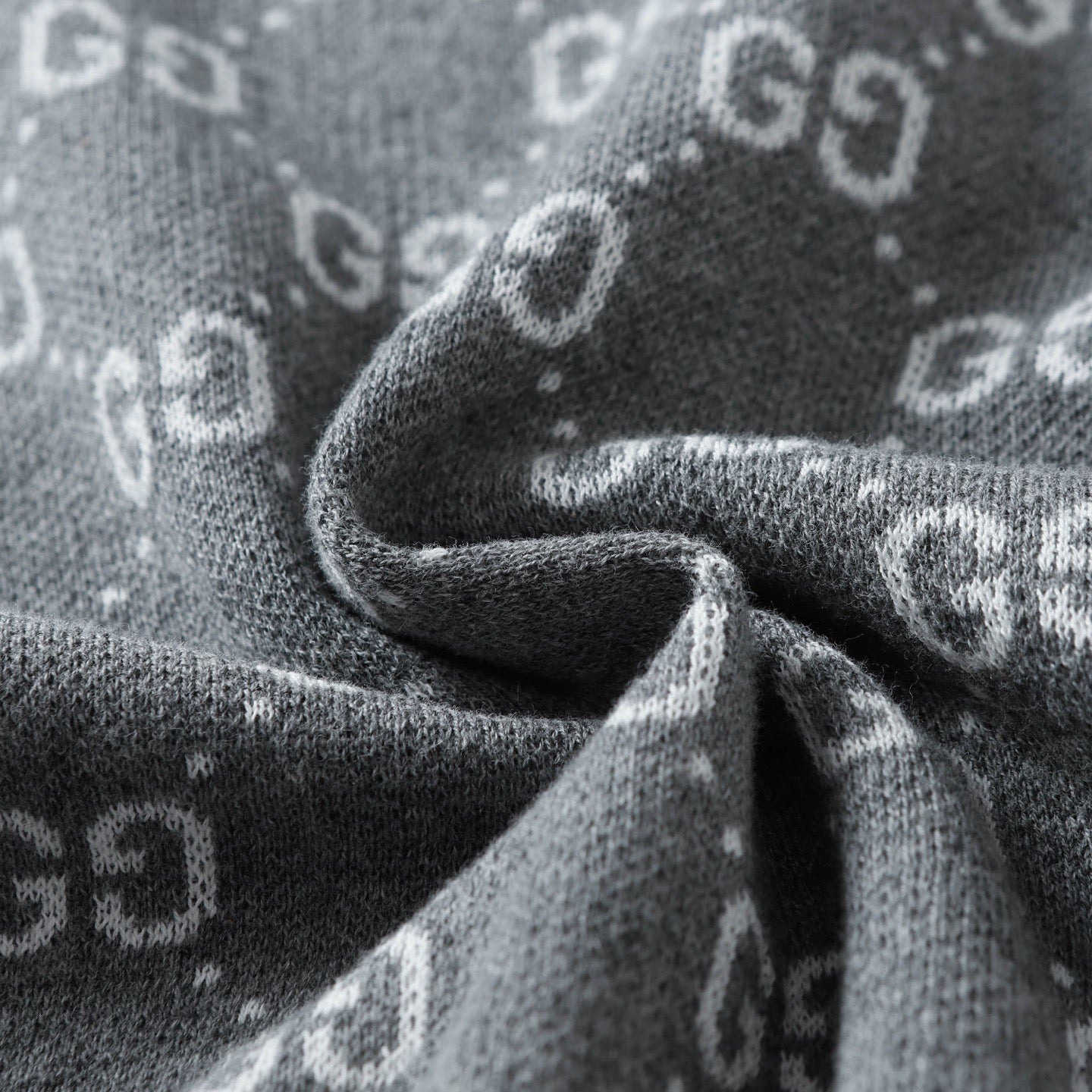 GUCCI Logo Jacquard Knit Crewneck T-Shirt – Unisex Luxury Edition (XS–L)