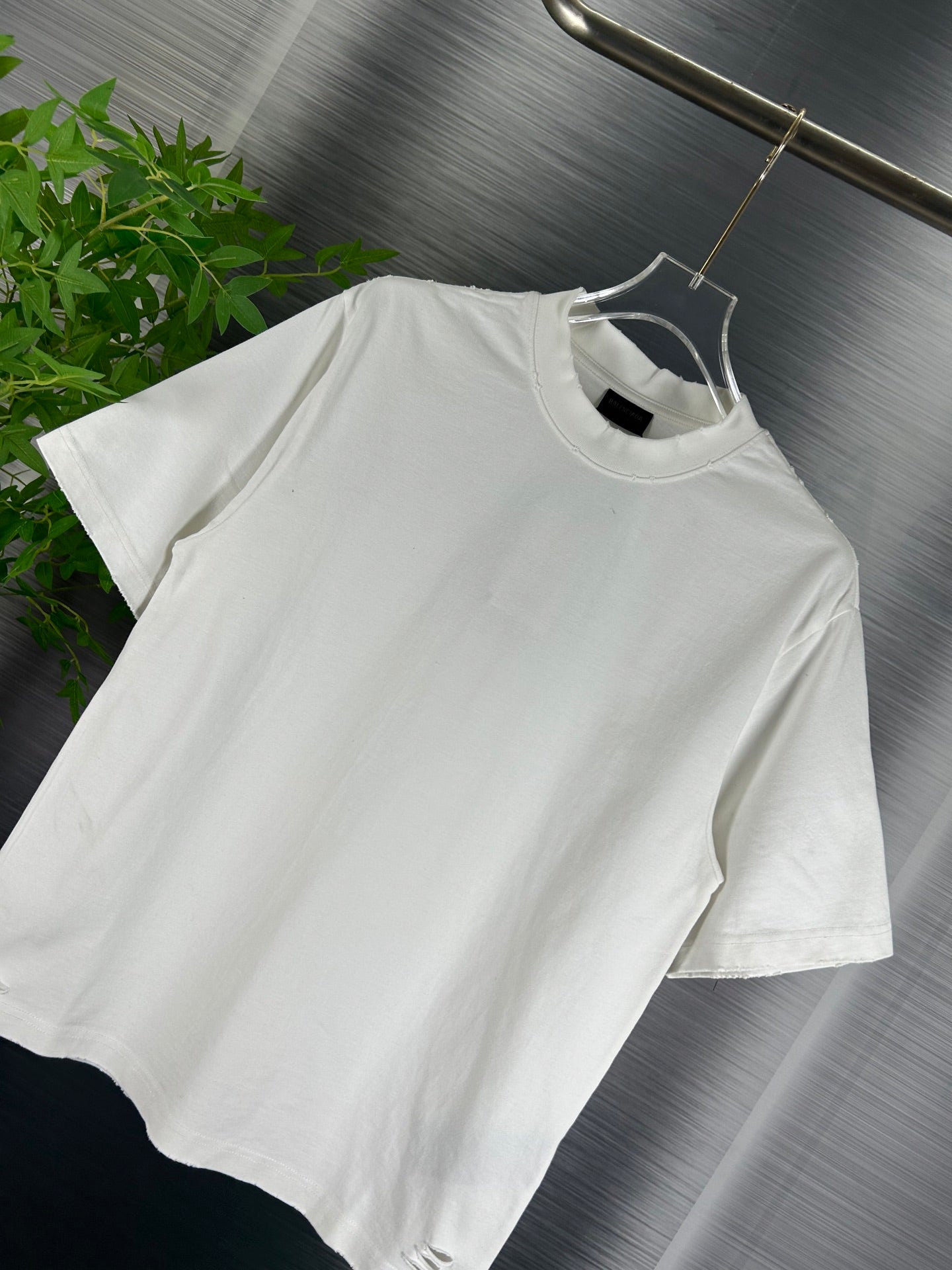 BALENCIAGA Distressed Ink Puff Print Cotton T-Shirt – Unisex Oversized Fit (XS–L)