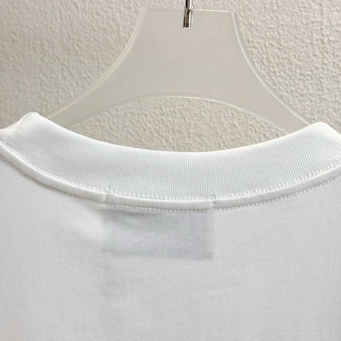 GUCCI Logo Ribbon Print & Embroidered T-Shirt – Oversized Unisex Fit, Premium Cotton (S–XL)