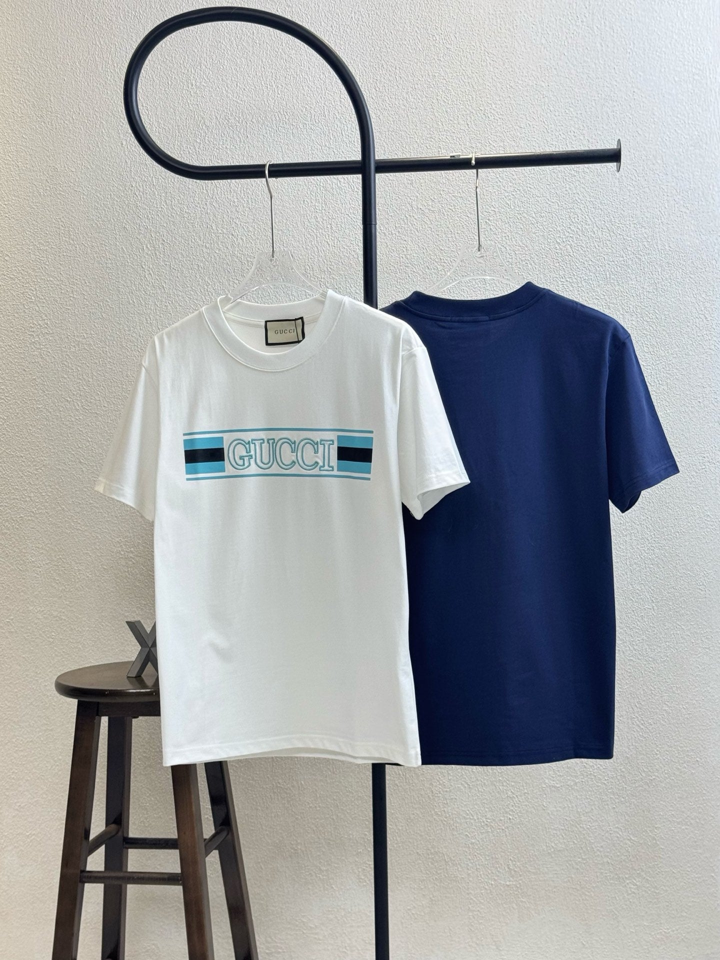 GUCCI Logo Ribbon Print & Embroidered T-Shirt – Oversized Unisex Fit, Premium Cotton (S–XL)
