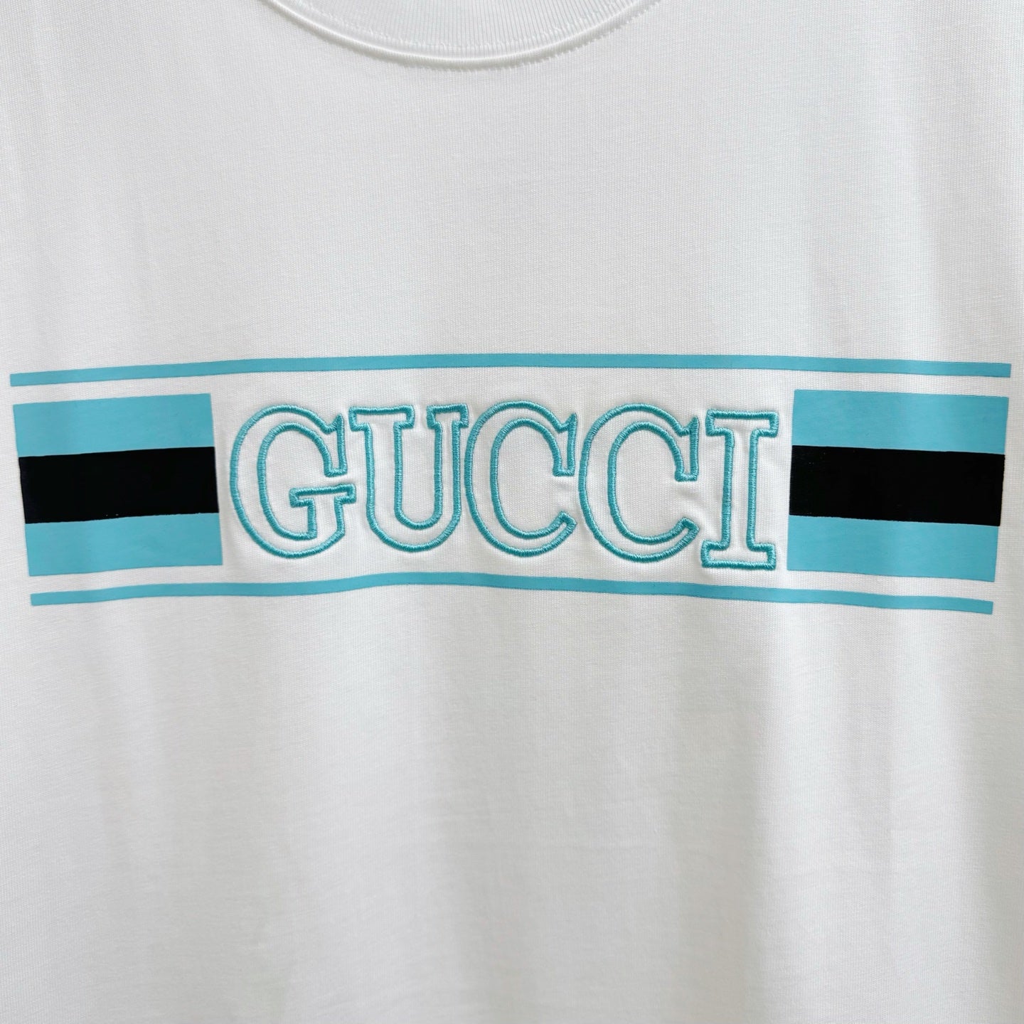 GUCCI Logo Ribbon Print & Embroidered T-Shirt – Oversized Unisex Fit, Premium Cotton (S–XL)