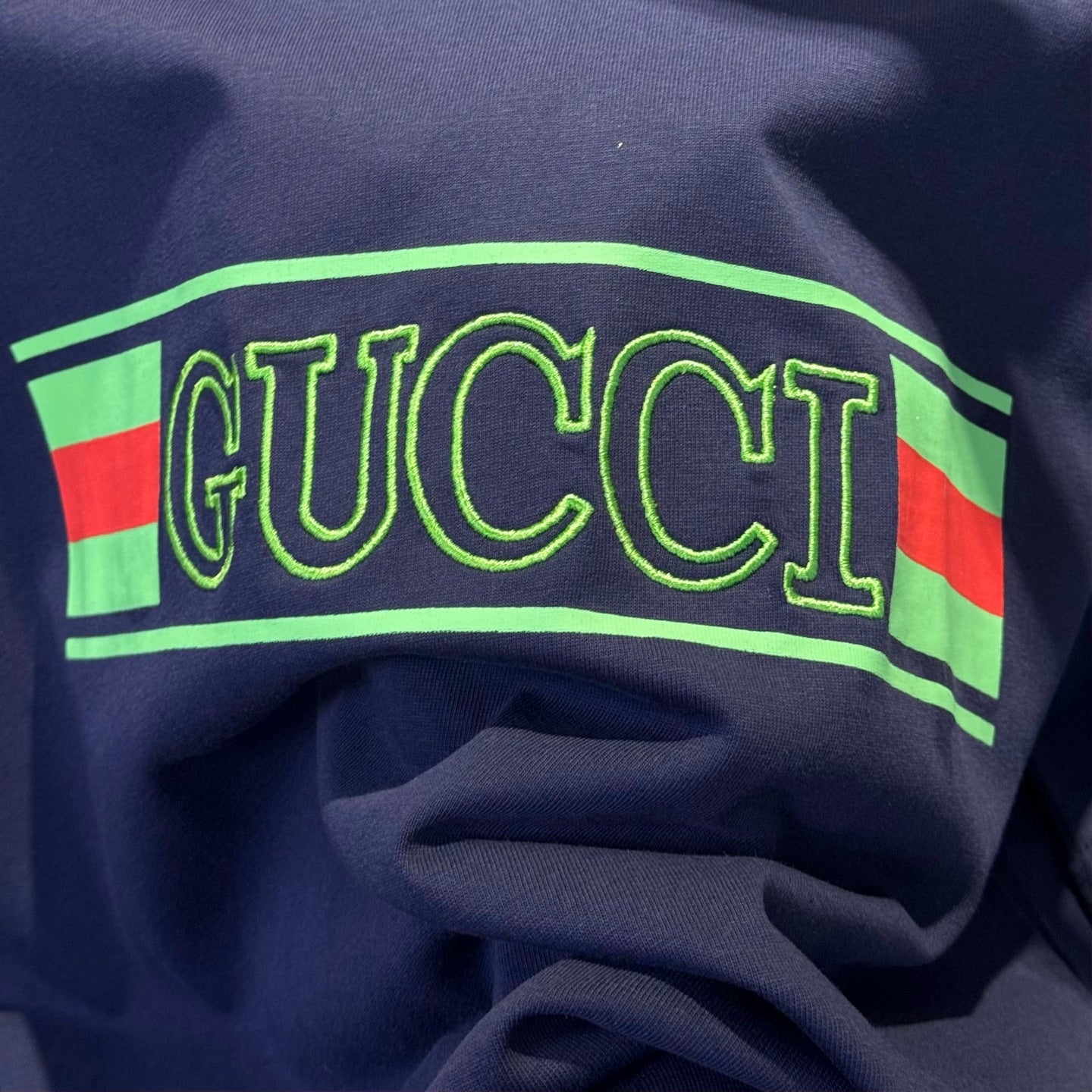 GUCCI Logo Ribbon Print & Embroidered T-Shirt – Oversized Unisex Fit, Premium Cotton (S–XL)