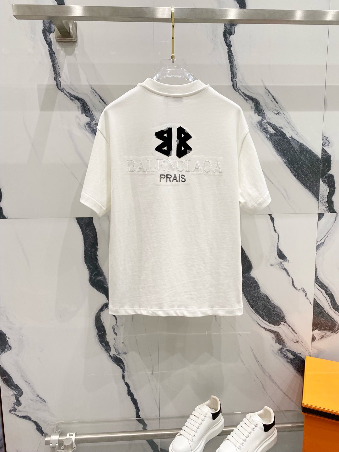 BALENCIAGA 320g Oversized Cotton T-Shirt with Appliqué Contrast Embroidered BB Logo – Unisex (S–XL)
