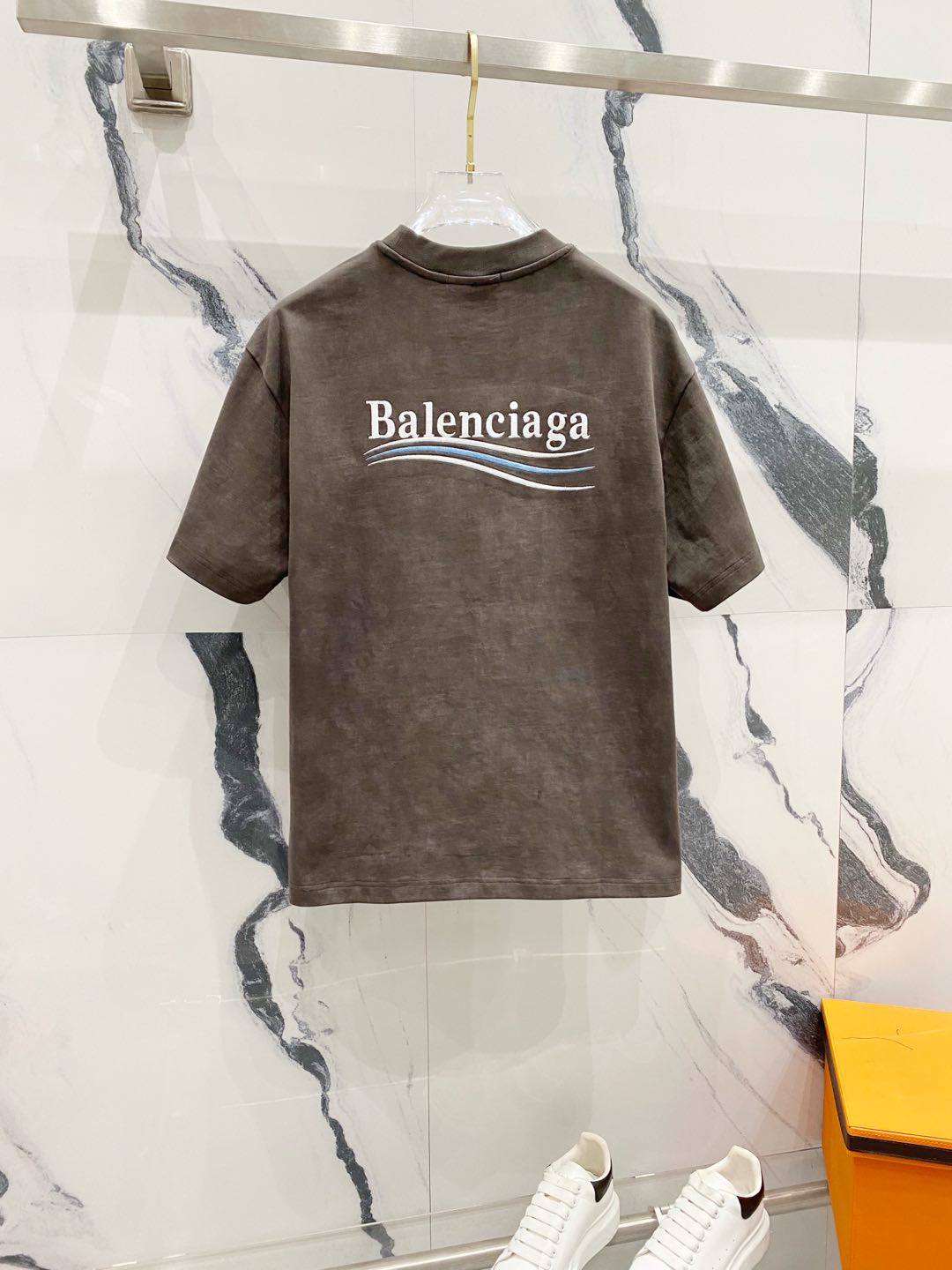 BALENCIAGA 320g Oversized Cotton T-Shirt with Wave-Inspired Coca-Cola Style Logo Embroidery – Unisex (S–XL)
