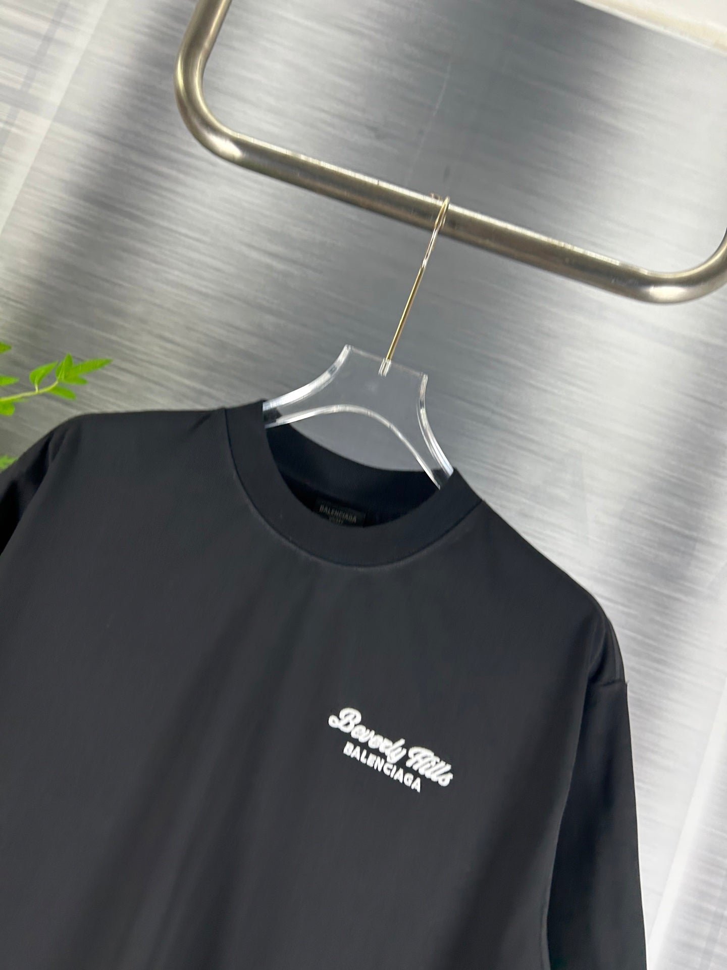 BALENCIAGA Distressed Classic Logo Embroidery T-Shirt – Oversized Drop Shoulder Fit (XS–L)