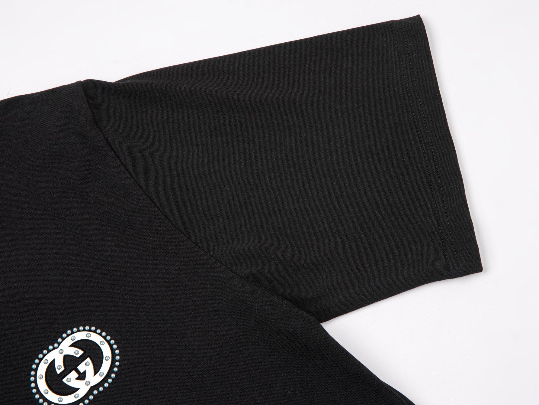 GUCCI Smiley Logo Jacquard Knit T-Shirt (S–XL)