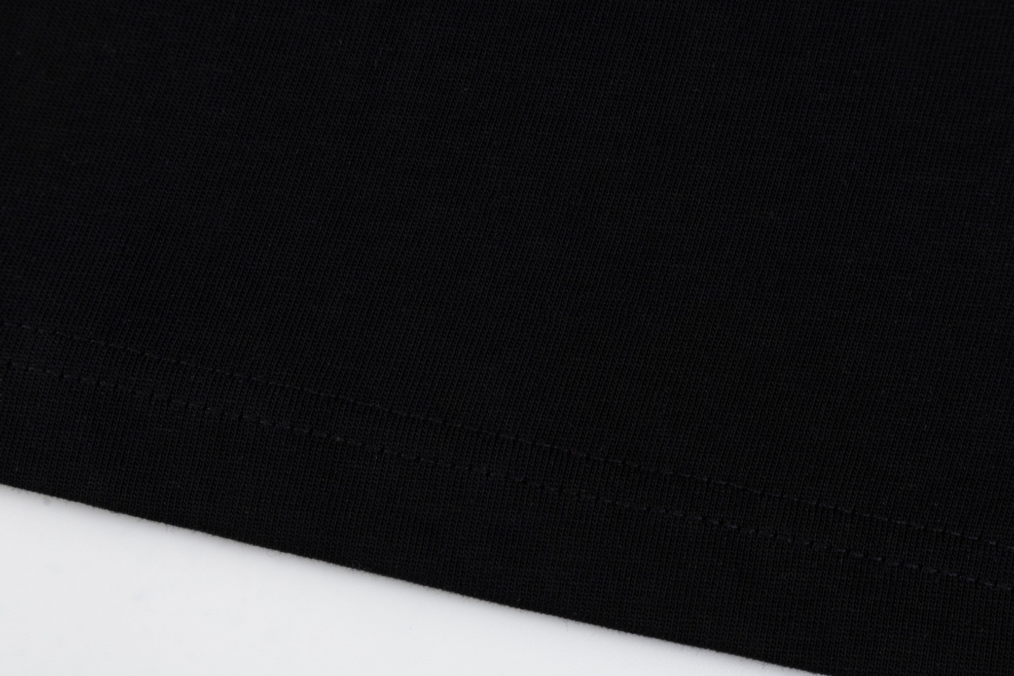 GUCCI Classic Logo 25SS Cotton T-Shirt (M–3XL)