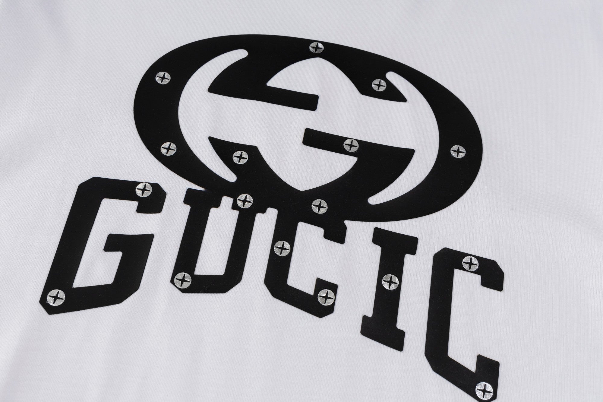 GUCCI Classic Logo 25SS Cotton T-Shirt (M–3XL)