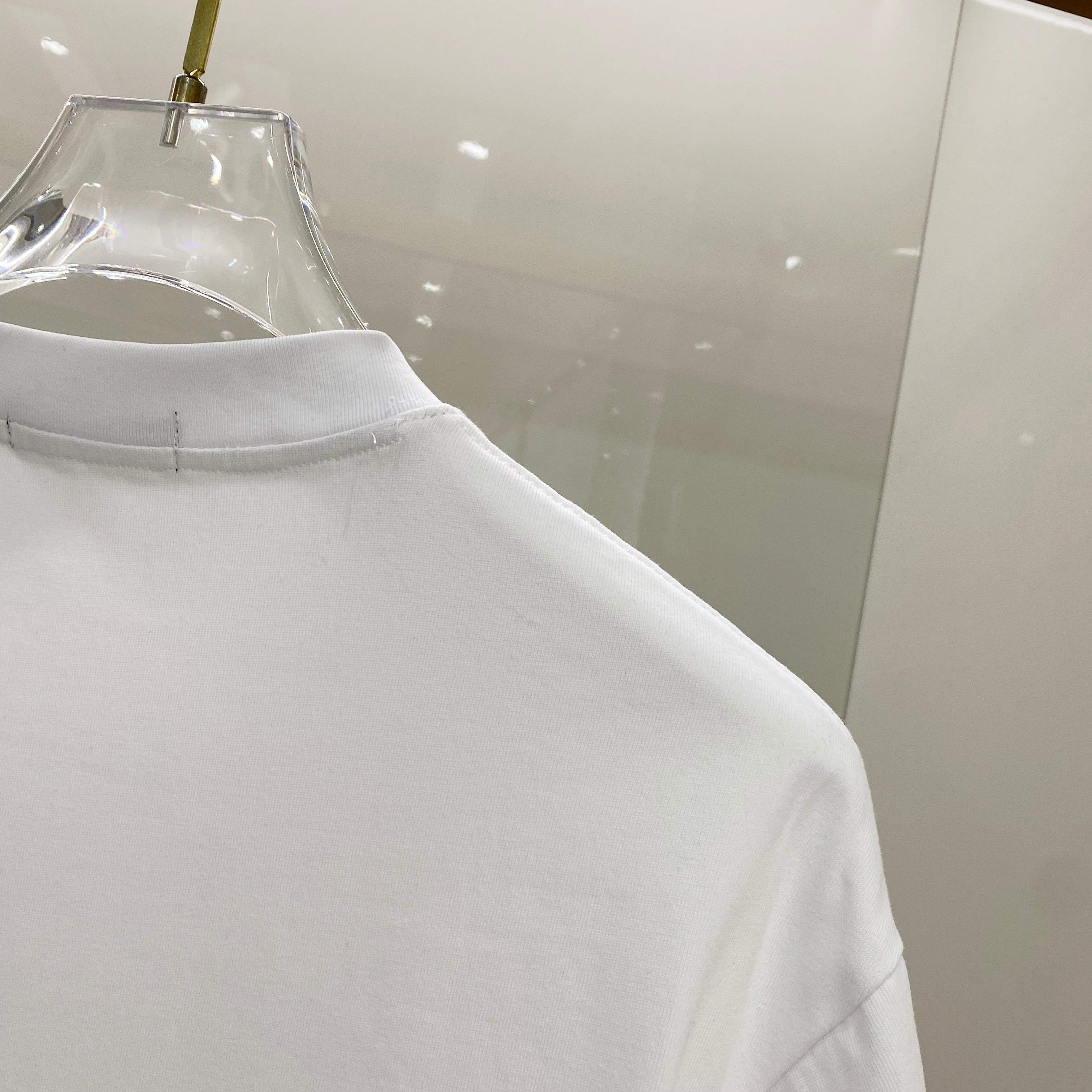 GUCCI 25SS Oversized Logo Patch Cotton T-Shirt (48–56)