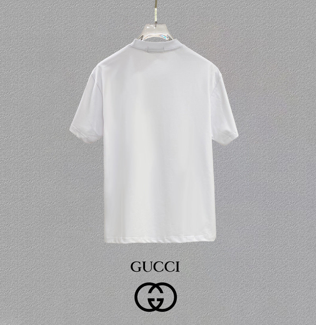 GUCCI 25SS Oversized Logo Patch Cotton T-Shirt (48–56)