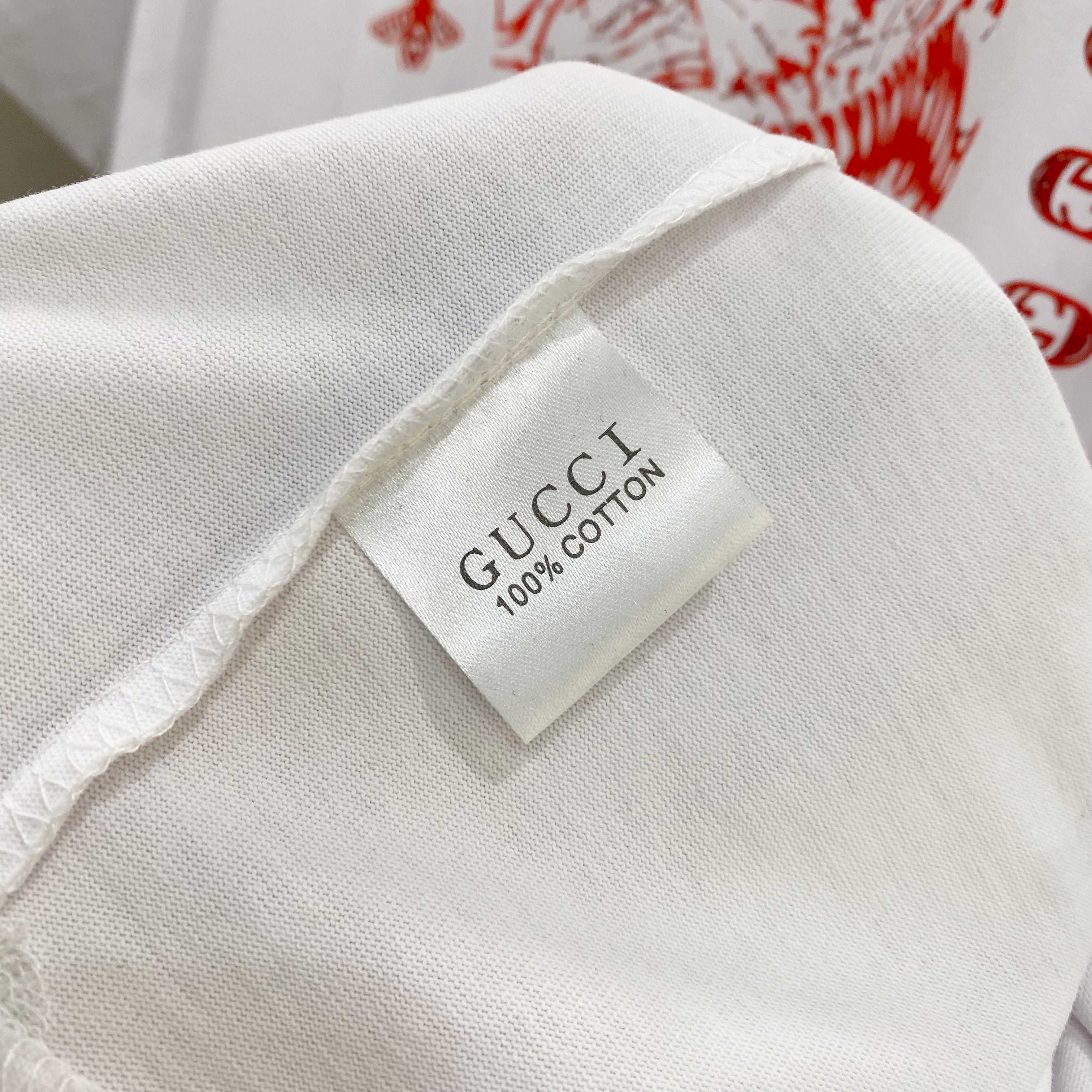 GUCCI 25SS Oversized Logo Patch Cotton T-Shirt (48–56)