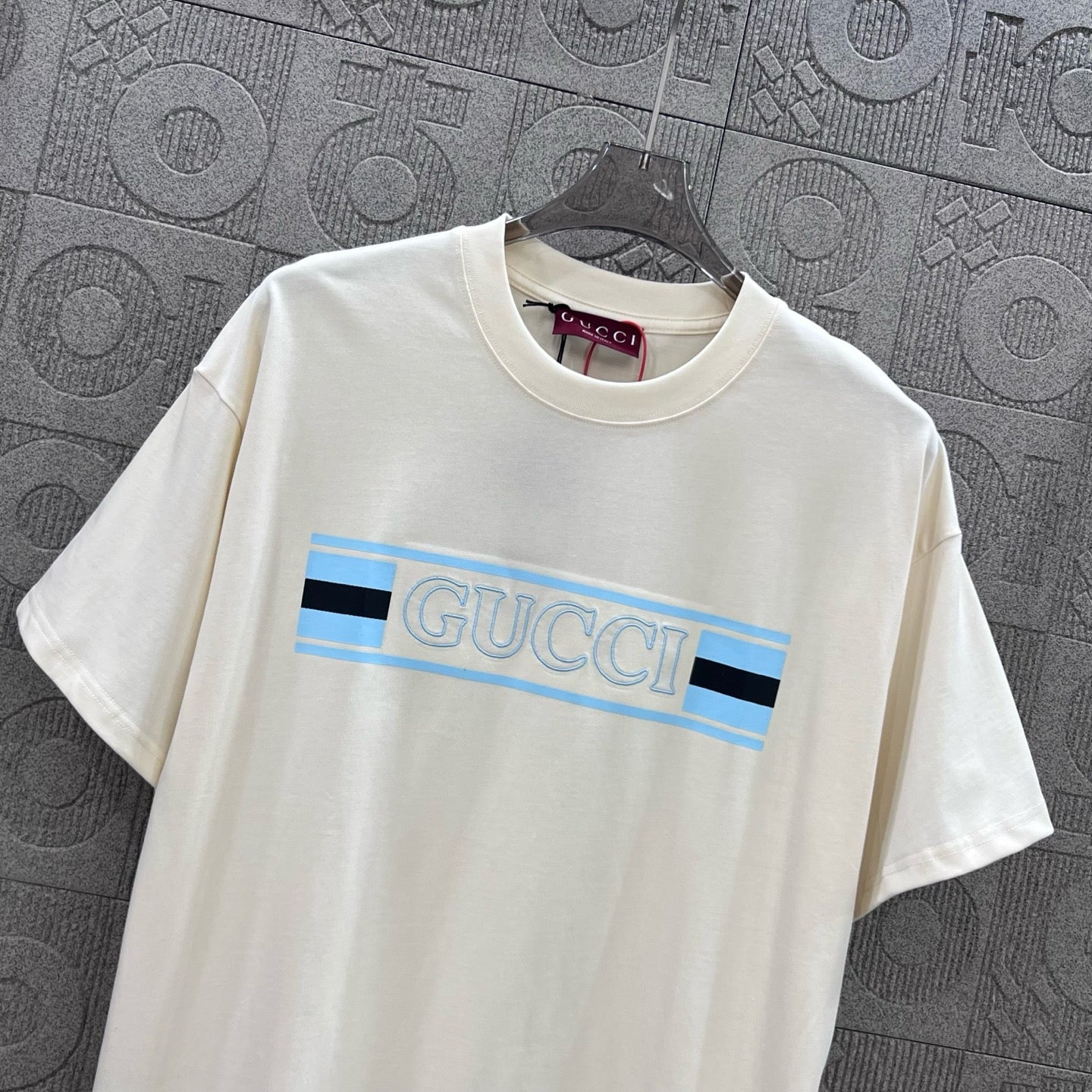 GUCCI Flag Graphic Logo Cotton T-Shirt (XS–L)