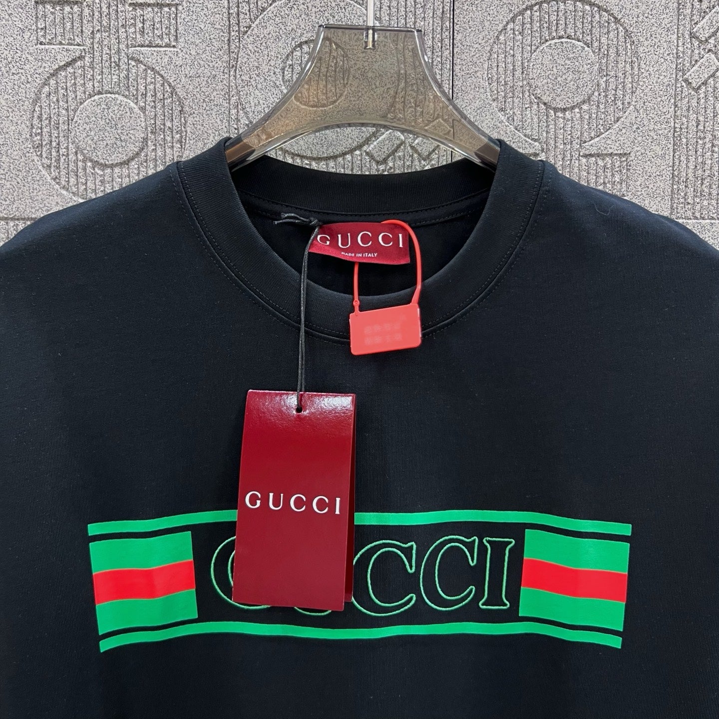 GUCCI Flag Graphic Logo Cotton T-Shirt (XS–L)