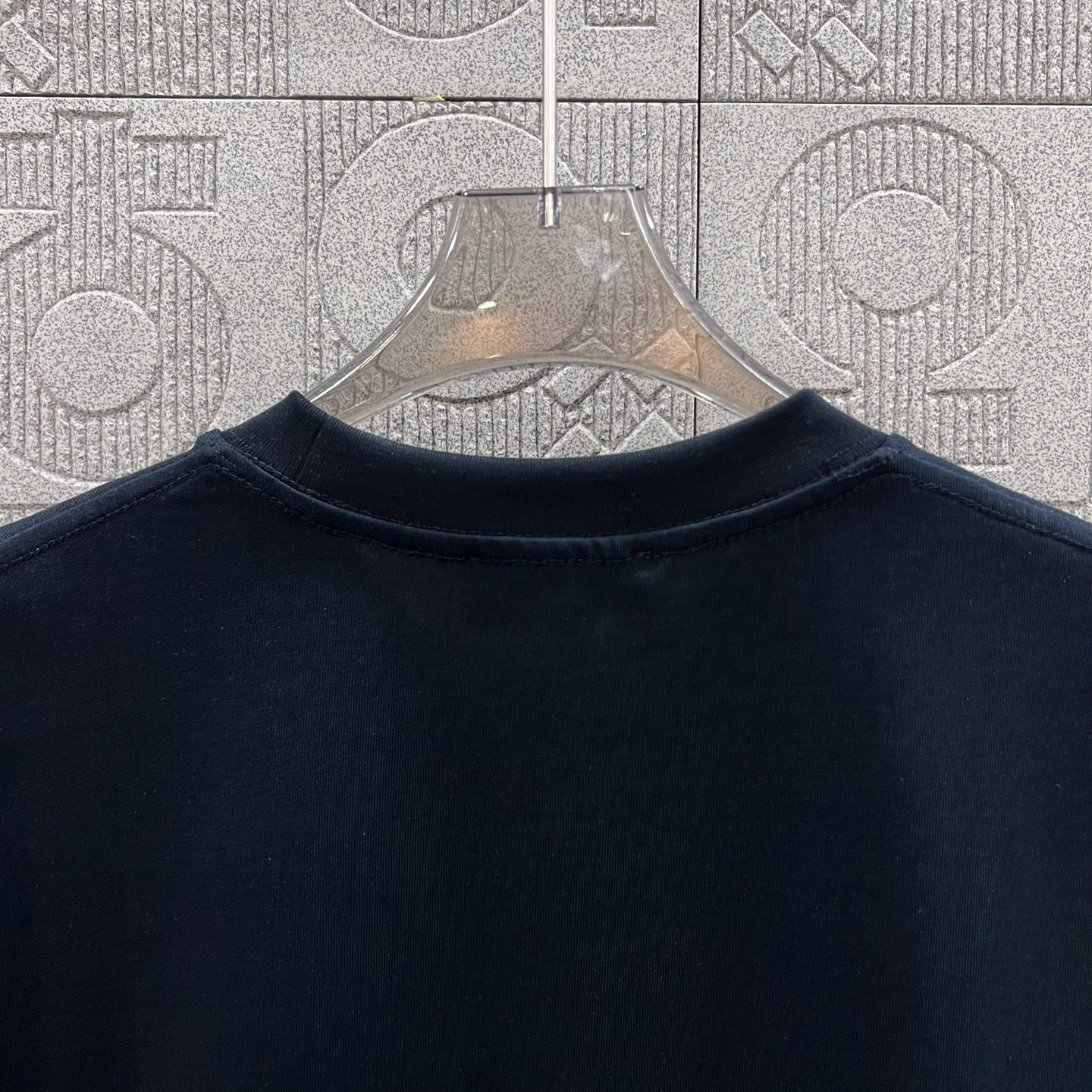 GUCCI Flag Graphic Logo Cotton T-Shirt (XS–L)