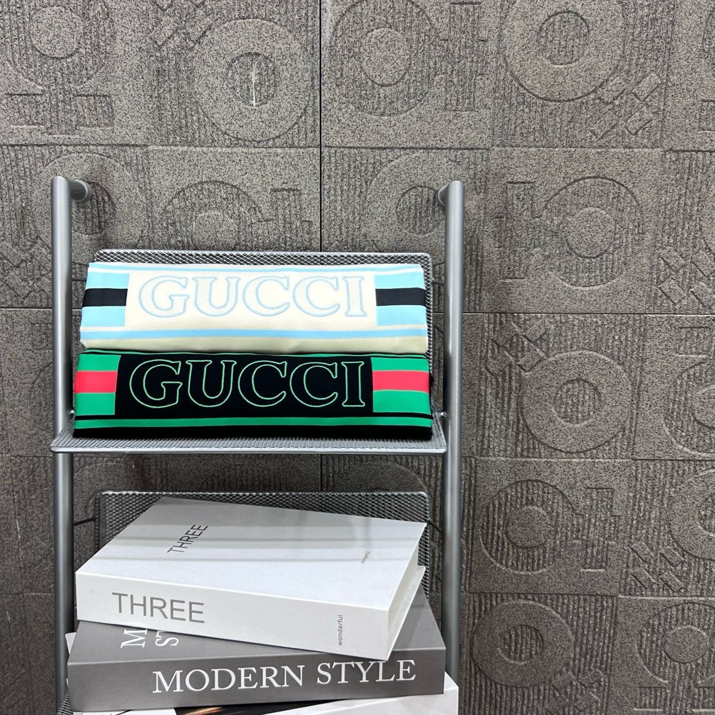 GUCCI Flag Graphic Logo Cotton T-Shirt (XS–L)