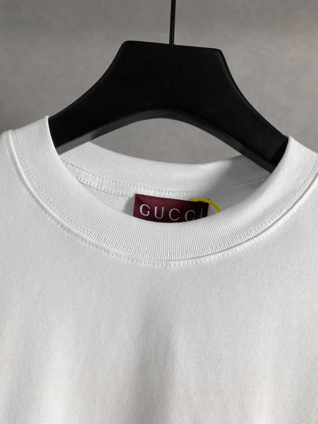 GUCCI New Double-Ring Logo Embroidered T-Shirt (Unisex, XS–L)