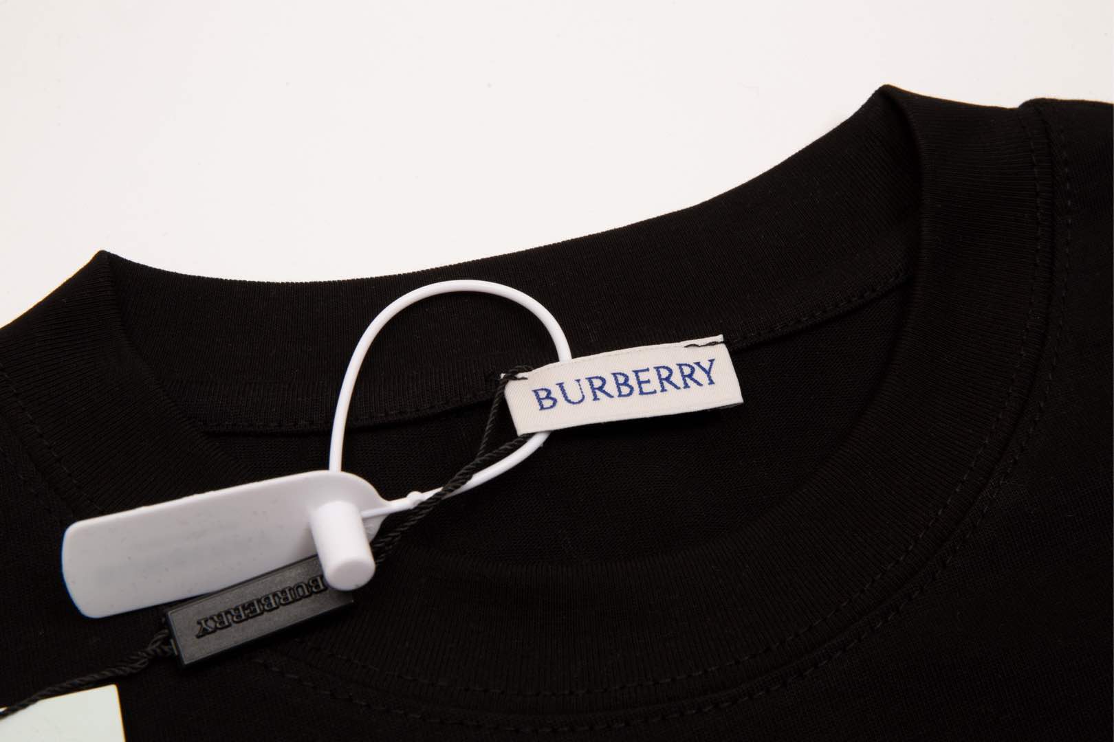 BURBERRY Golden Leaf Crest Embroidered Short-Sleeve T-Shirt XS-L