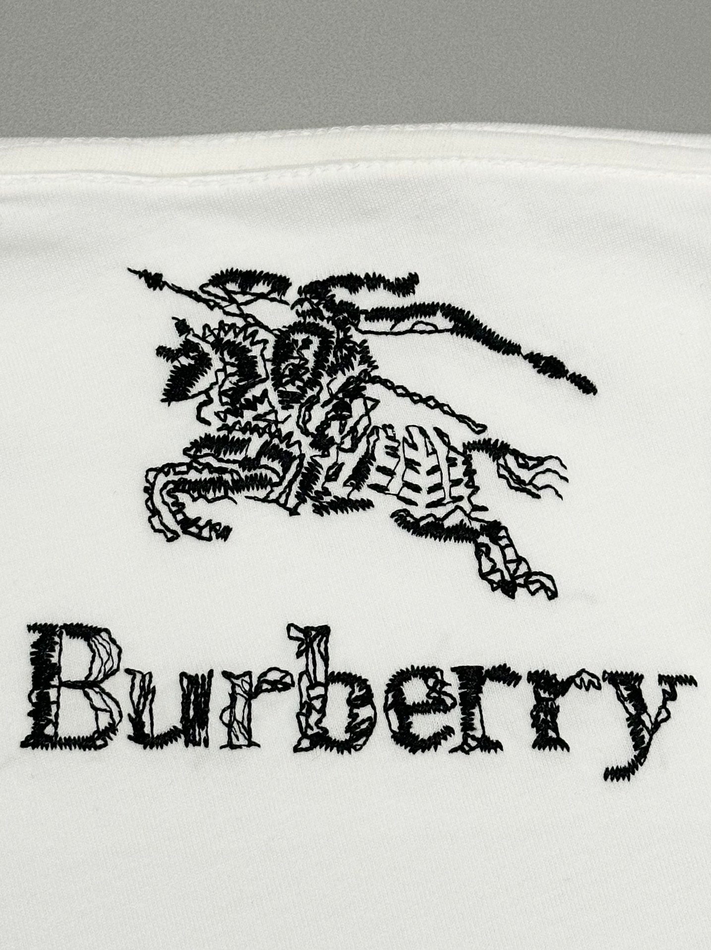 BURBERRY 25SS Early Spring Embroidered Equestrian Crewneck T-Shirt S-XL